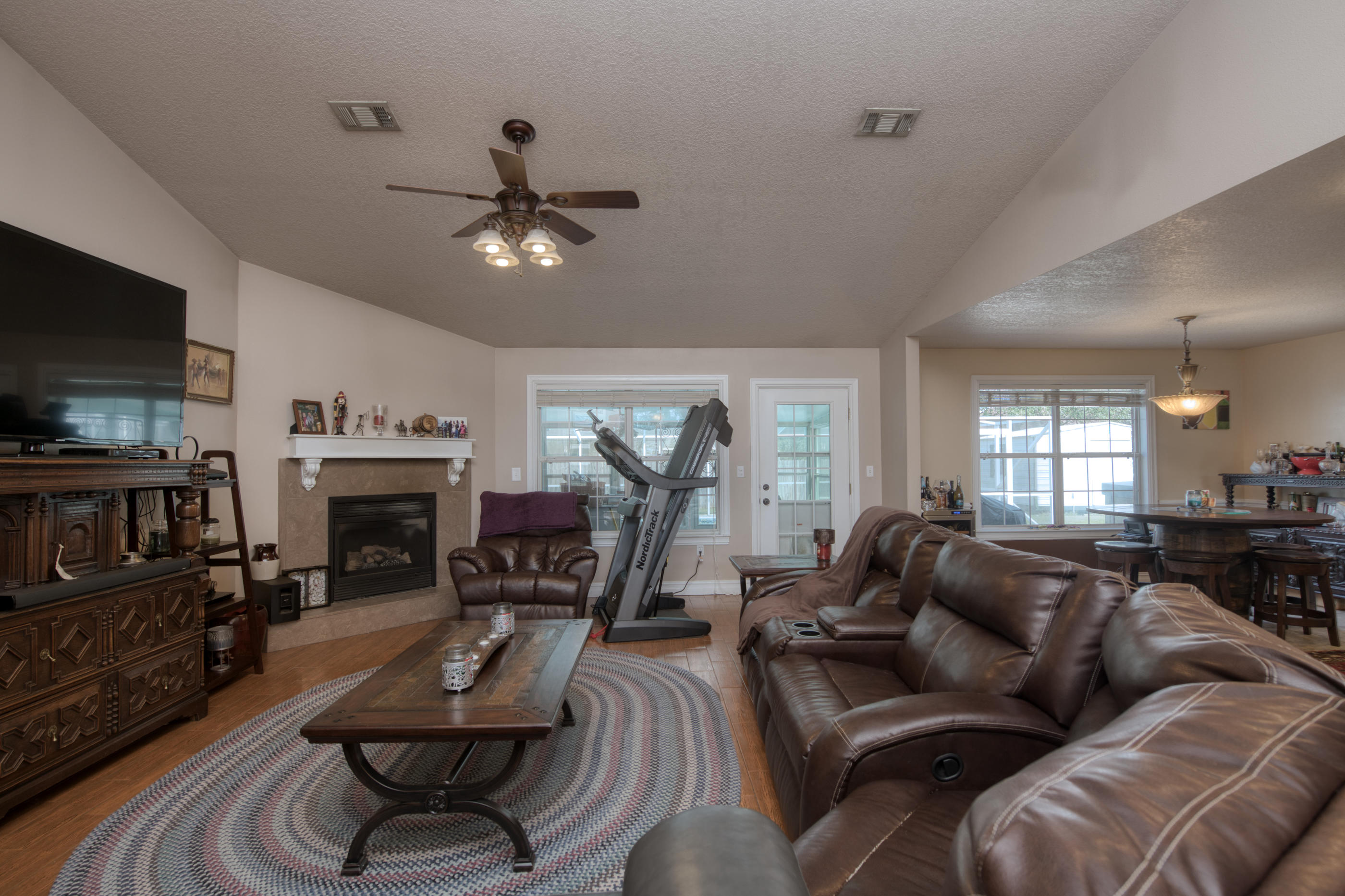 HERITAGE HILLS UNIT 1 - Residential