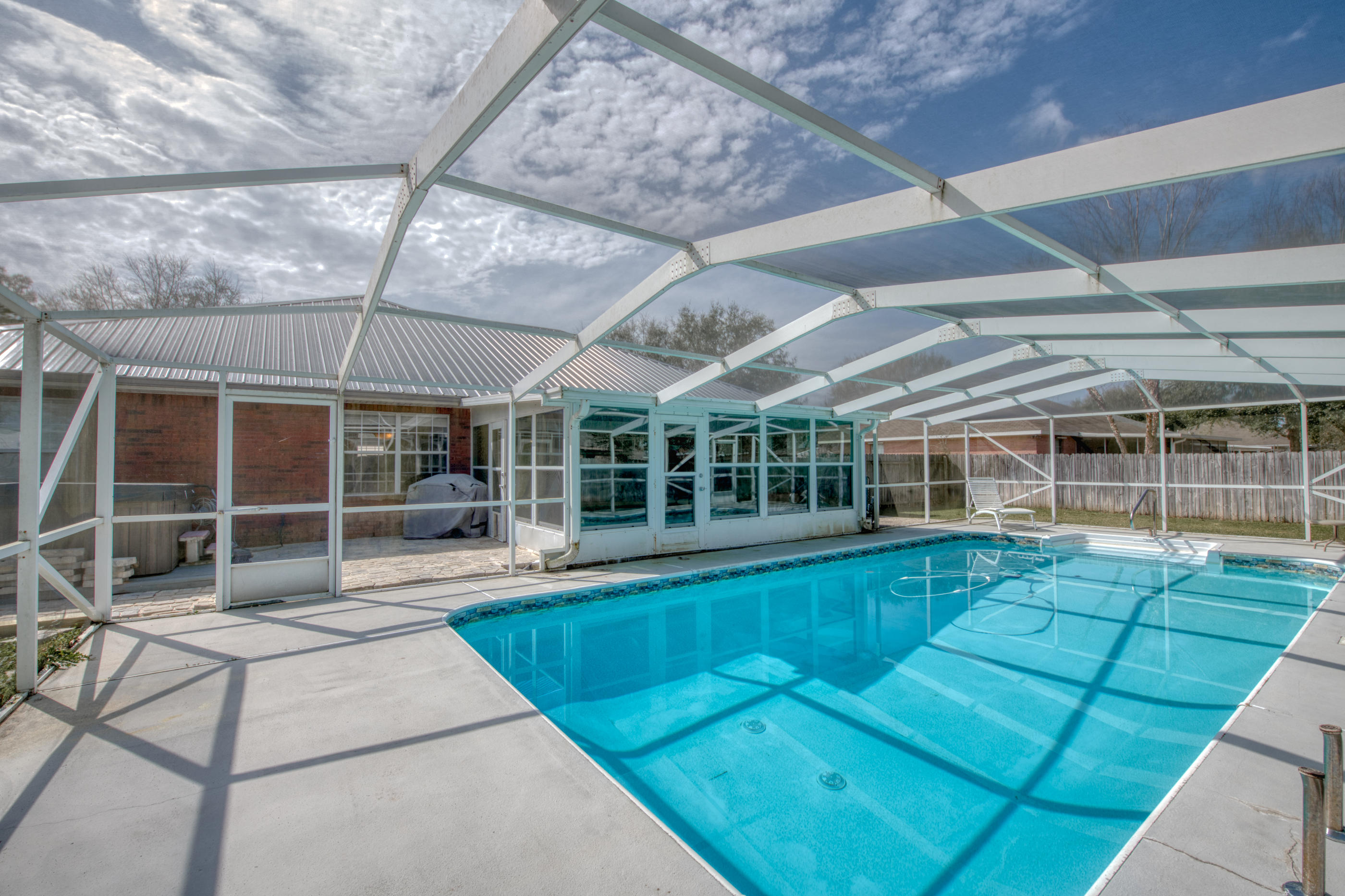 HERITAGE HILLS UNIT 1 - Residential