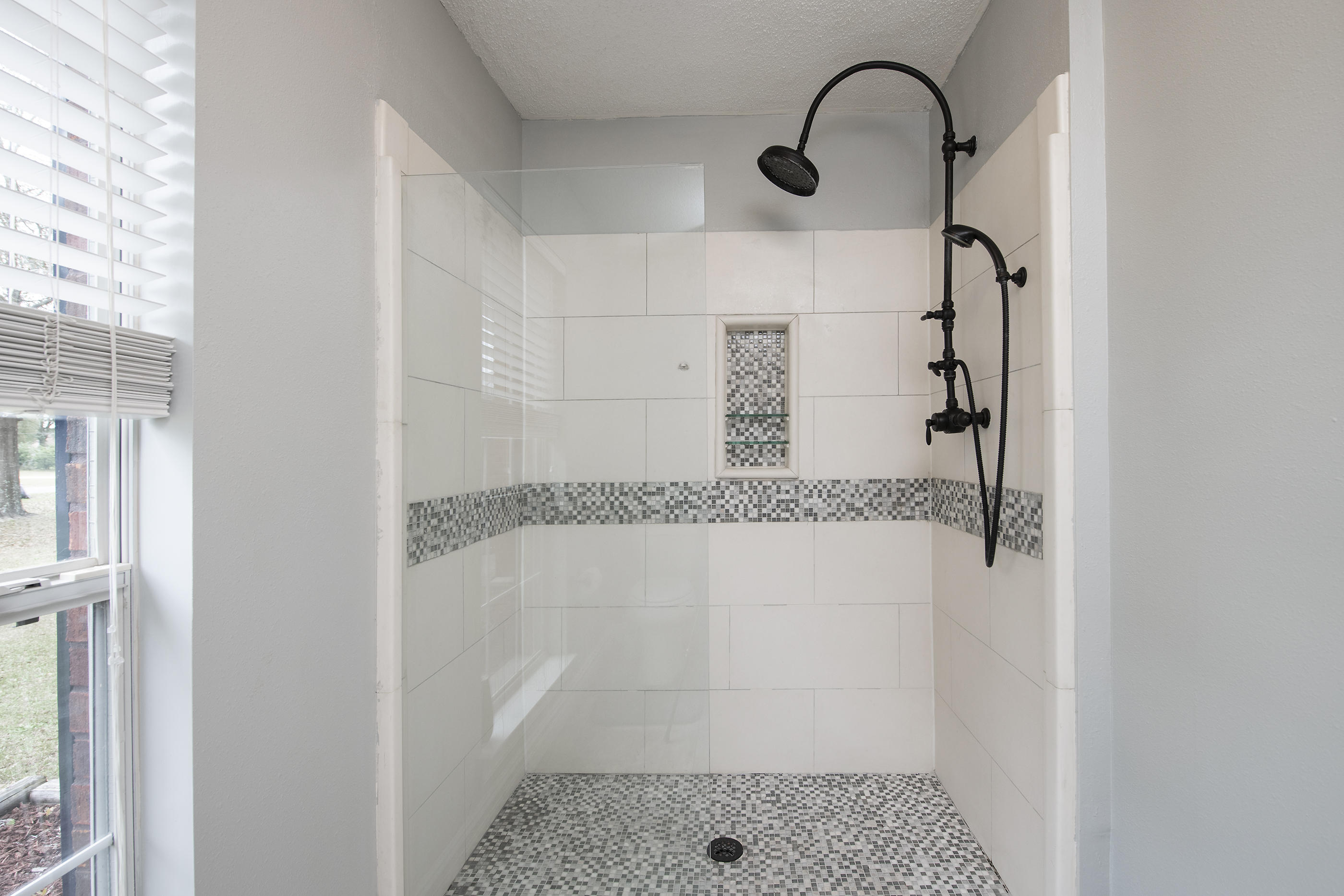 HERITAGE HILLS UNIT 1 - Residential