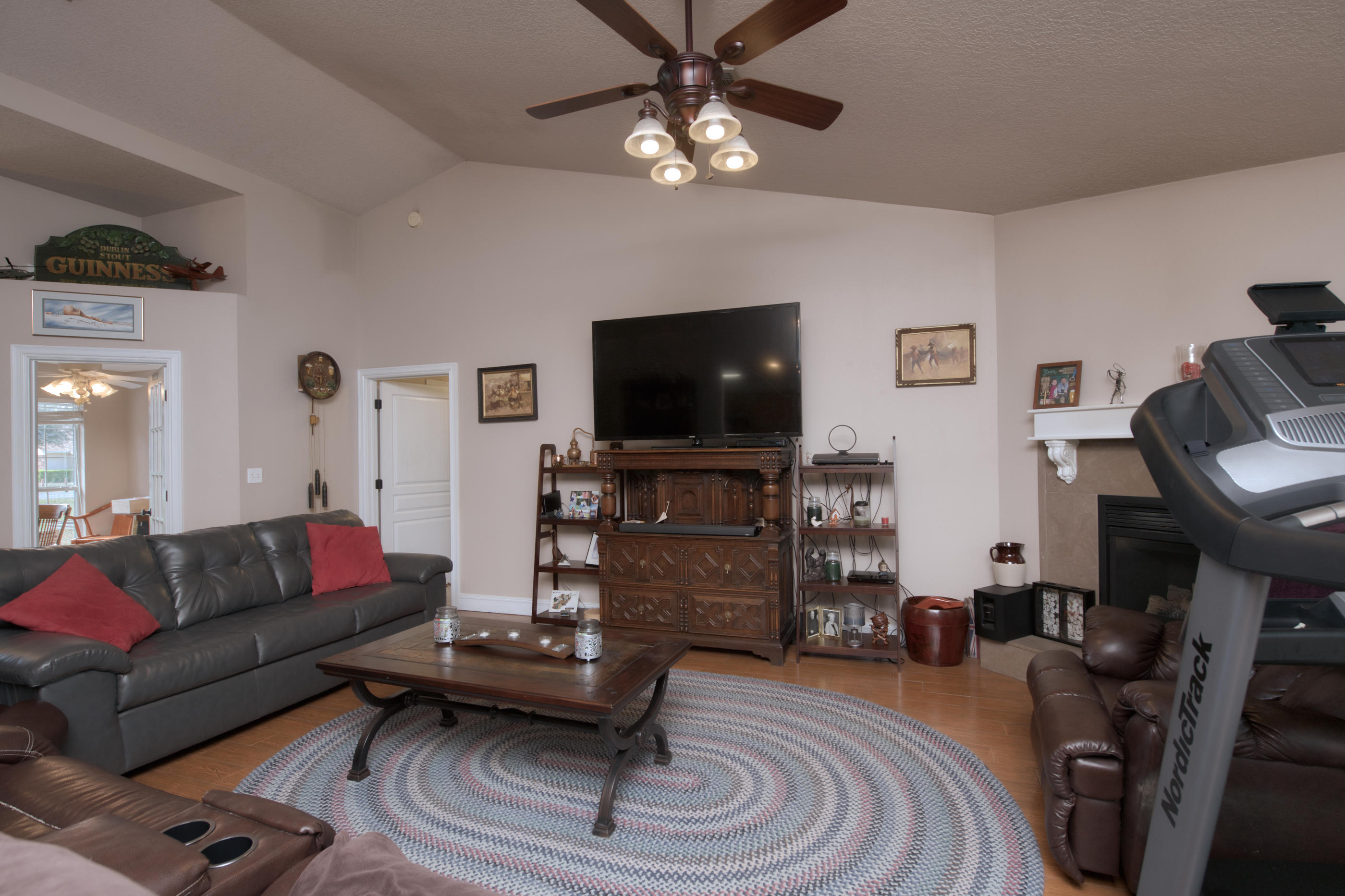 HERITAGE HILLS UNIT 1 - Residential