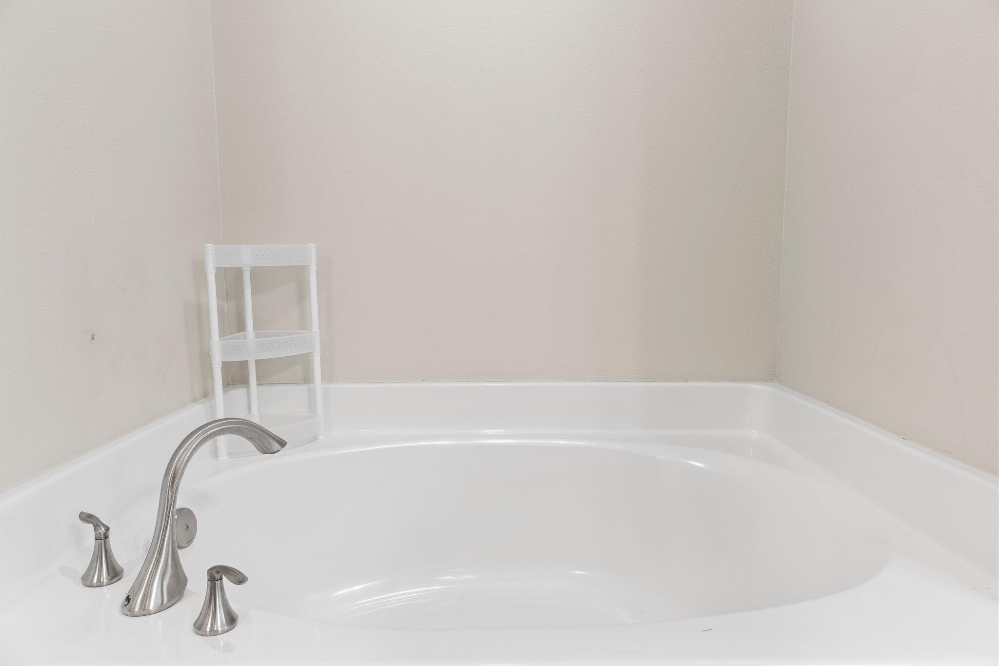 ALICIA PLACE - Residential Lease