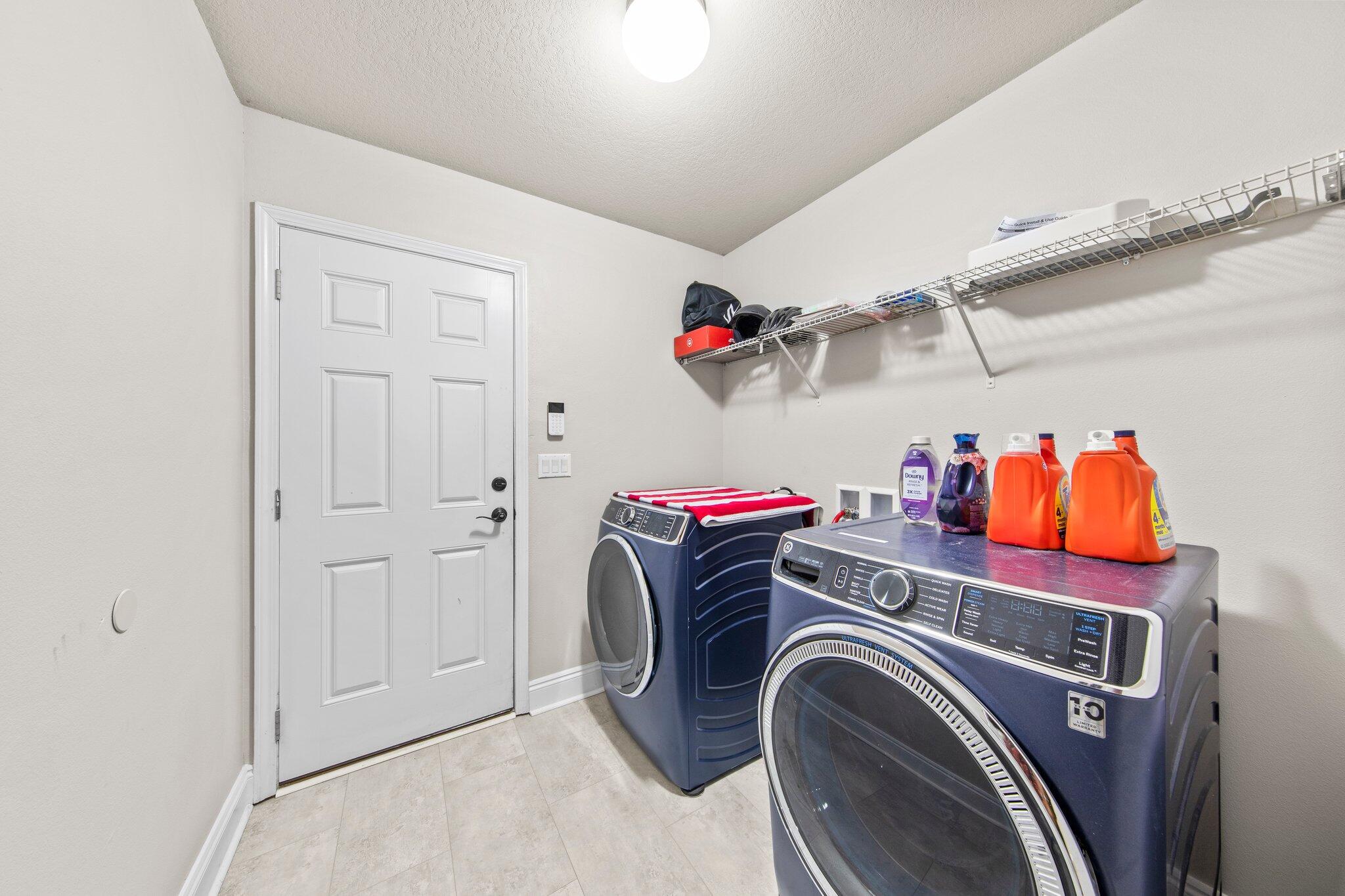 ALICIA PLACE - Residential Lease