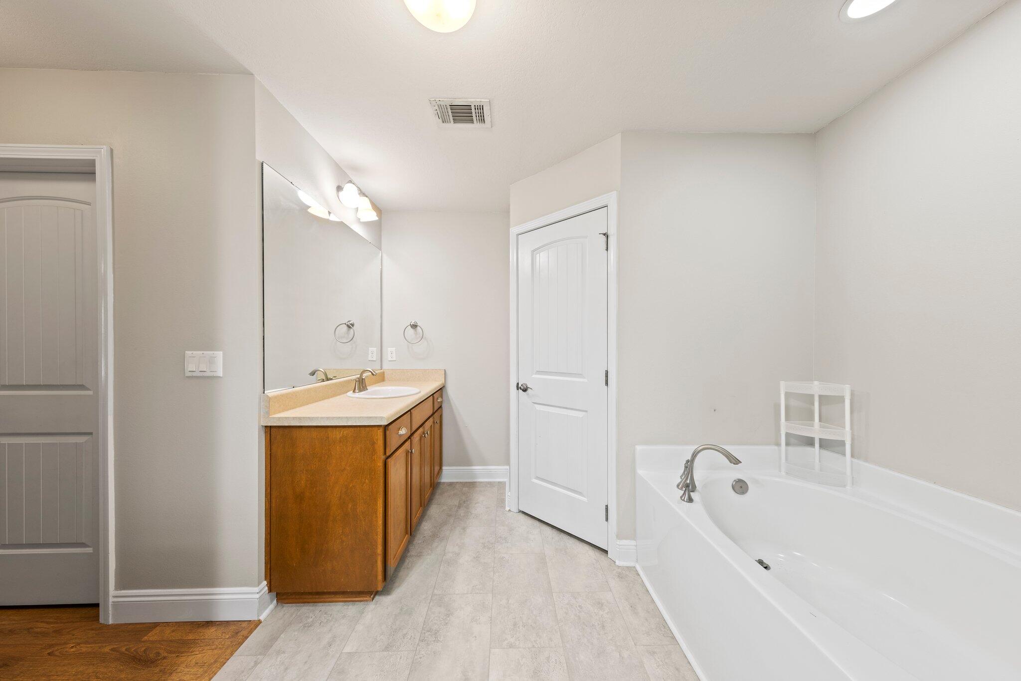 ALICIA PLACE - Residential Lease