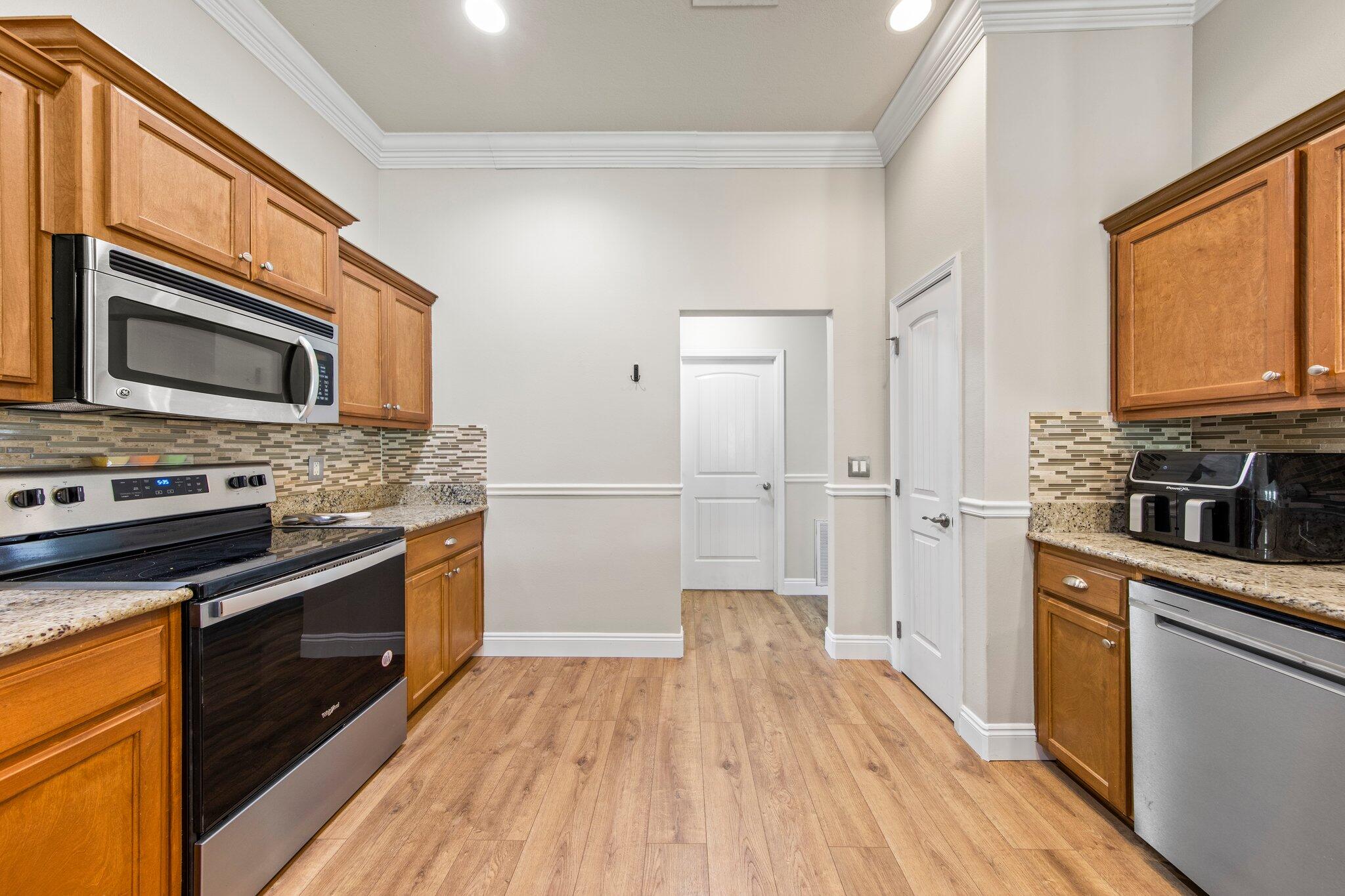 ALICIA PLACE - Residential Lease