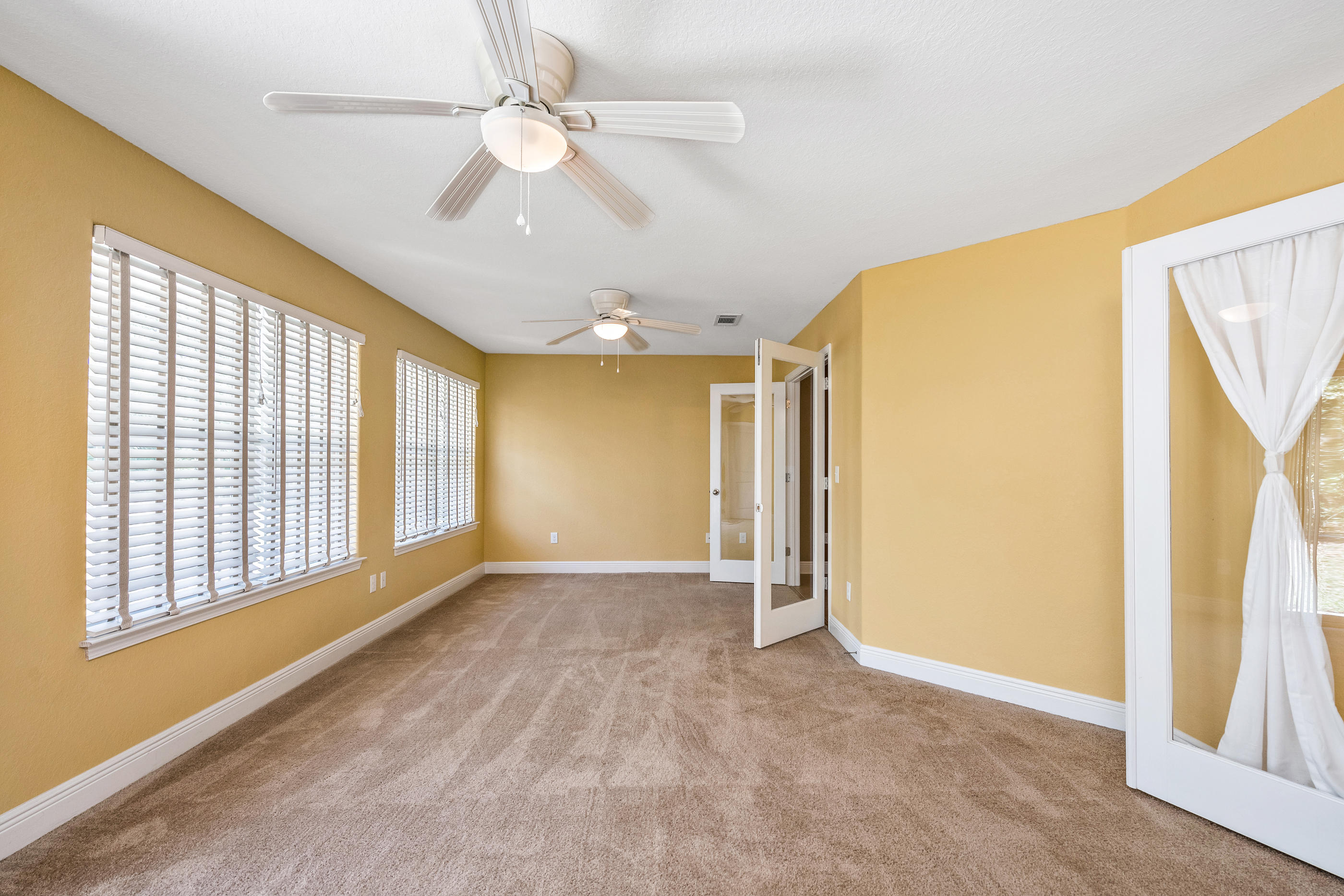 FOX VALLEY - Residential