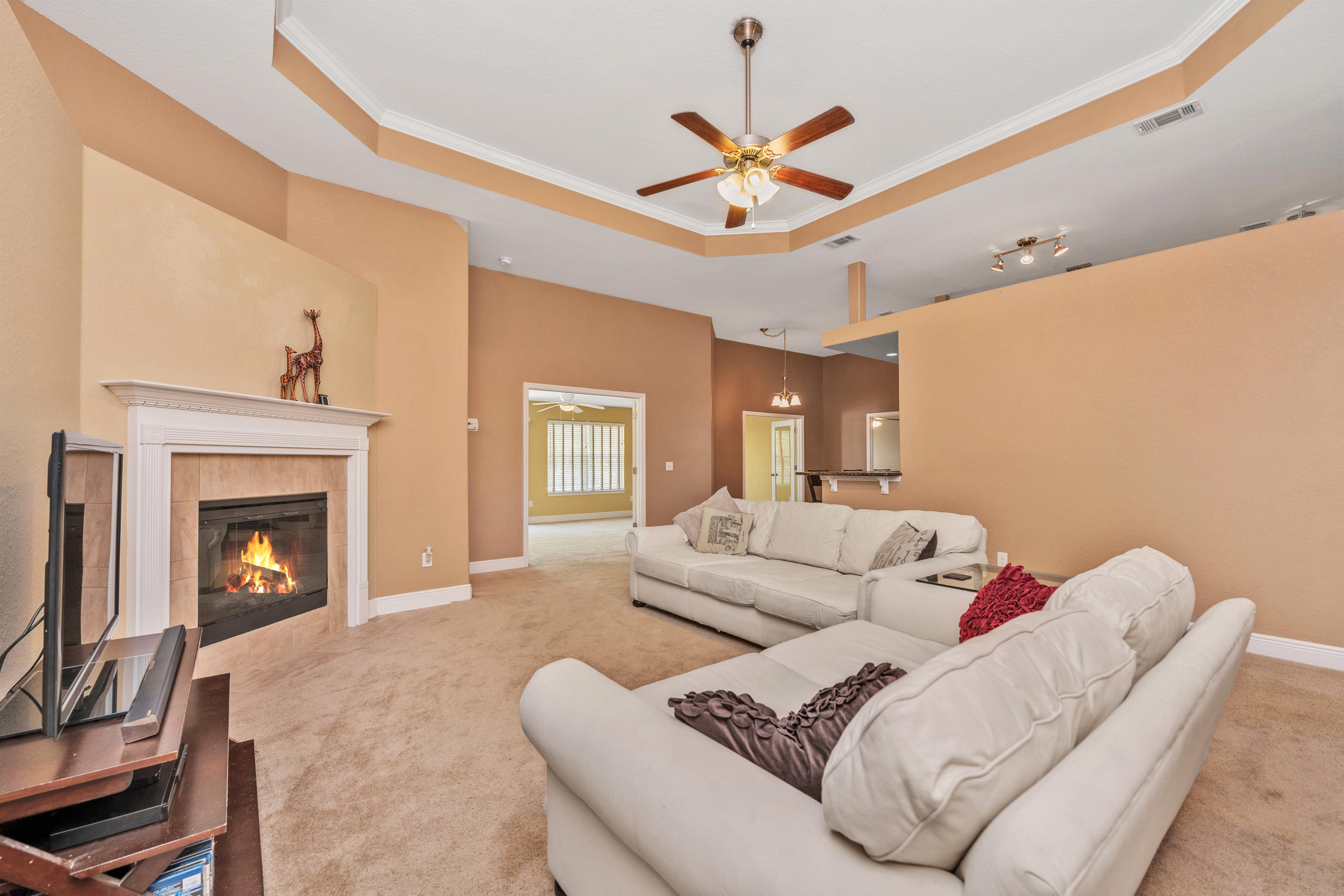 FOX VALLEY - Residential