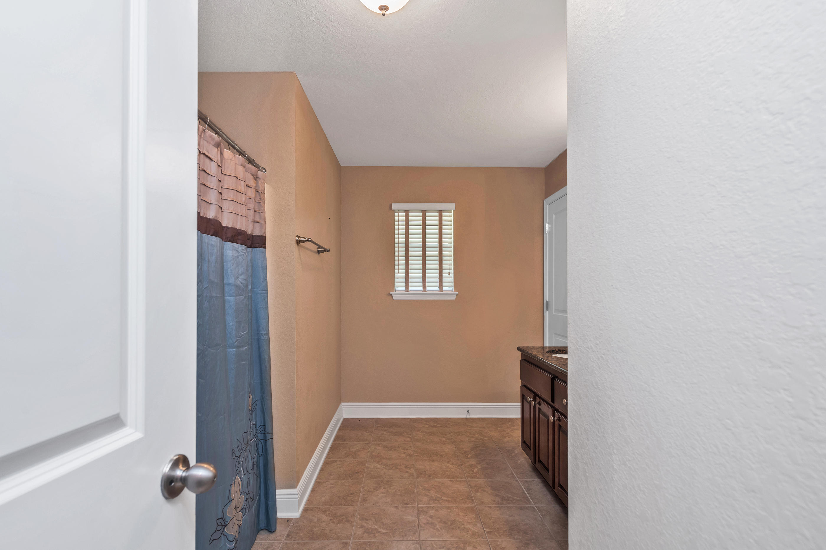 FOX VALLEY - Residential