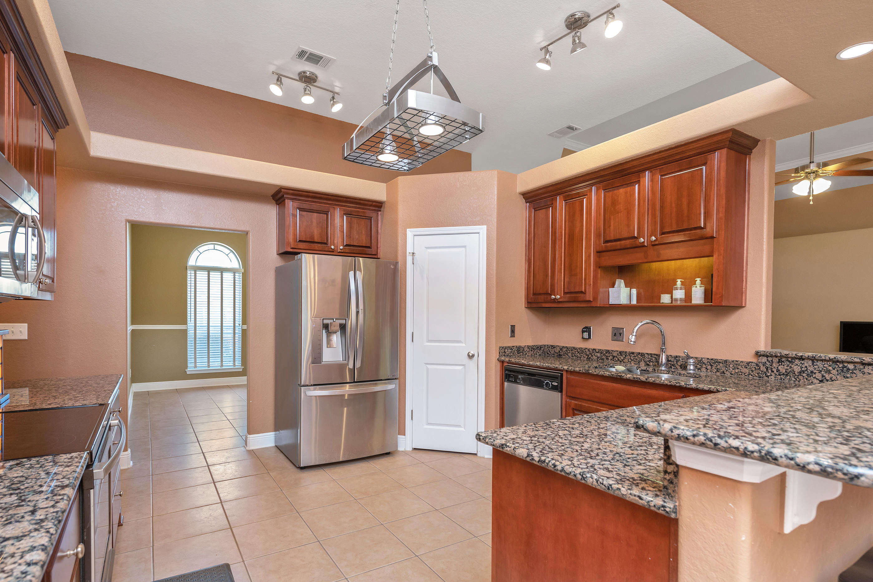 FOX VALLEY - Residential