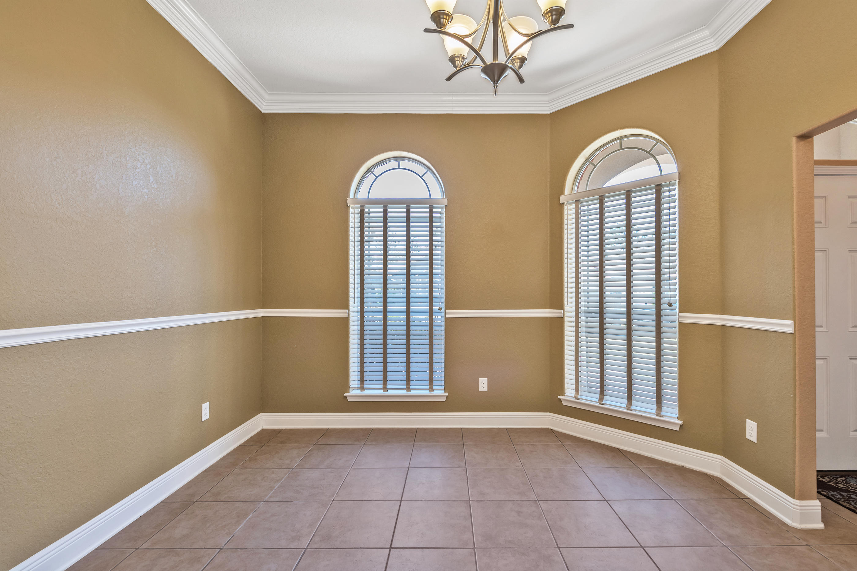 FOX VALLEY - Residential