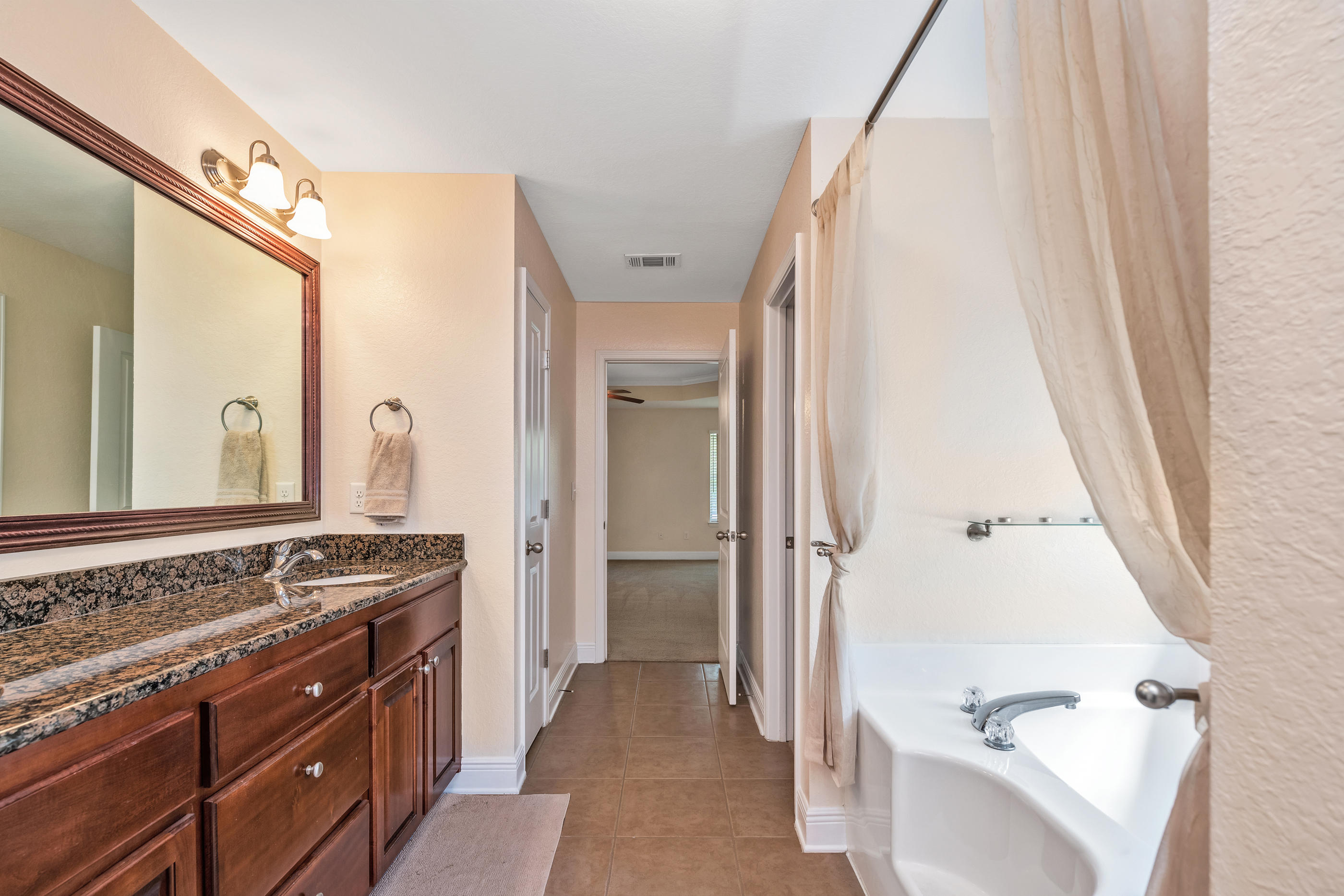 FOX VALLEY - Residential