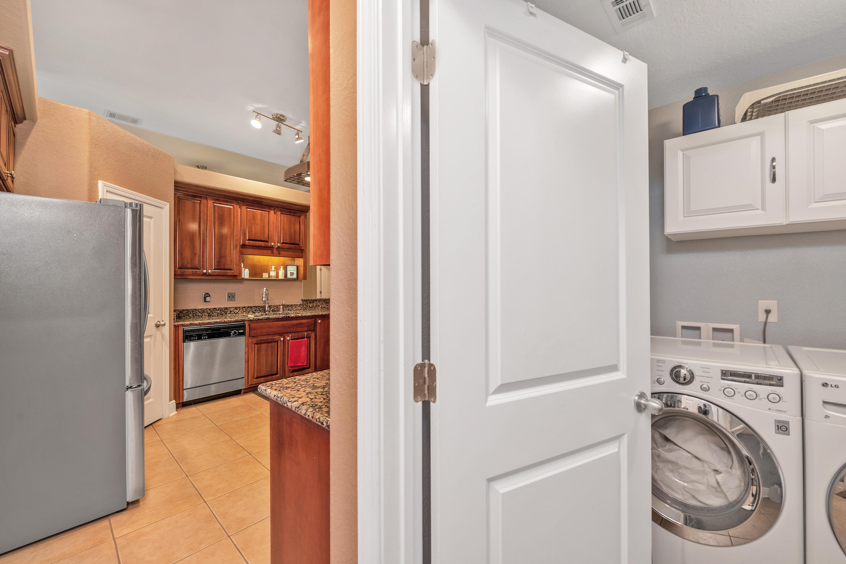 FOX VALLEY - Residential