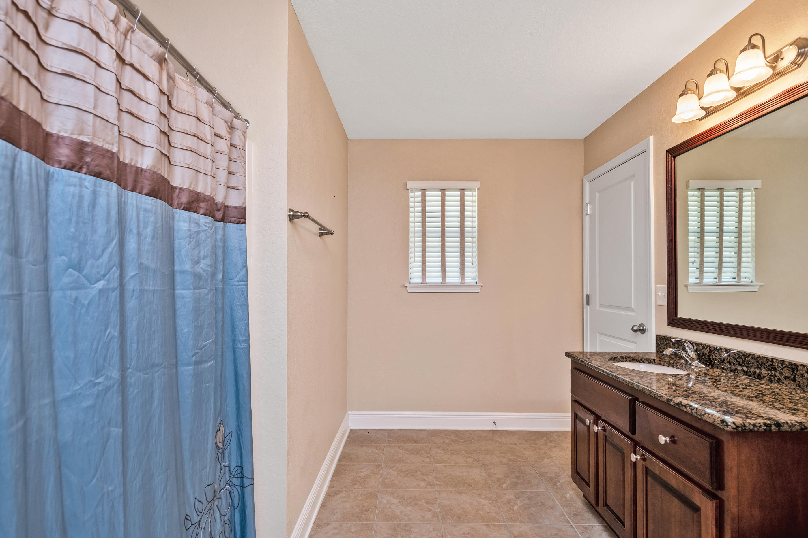 FOX VALLEY - Residential