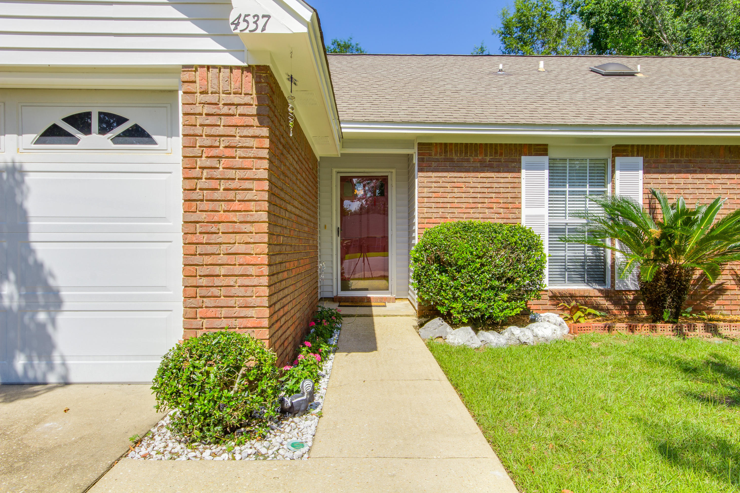 PARKWOOD LANE BLUEWATER BAY - Residential