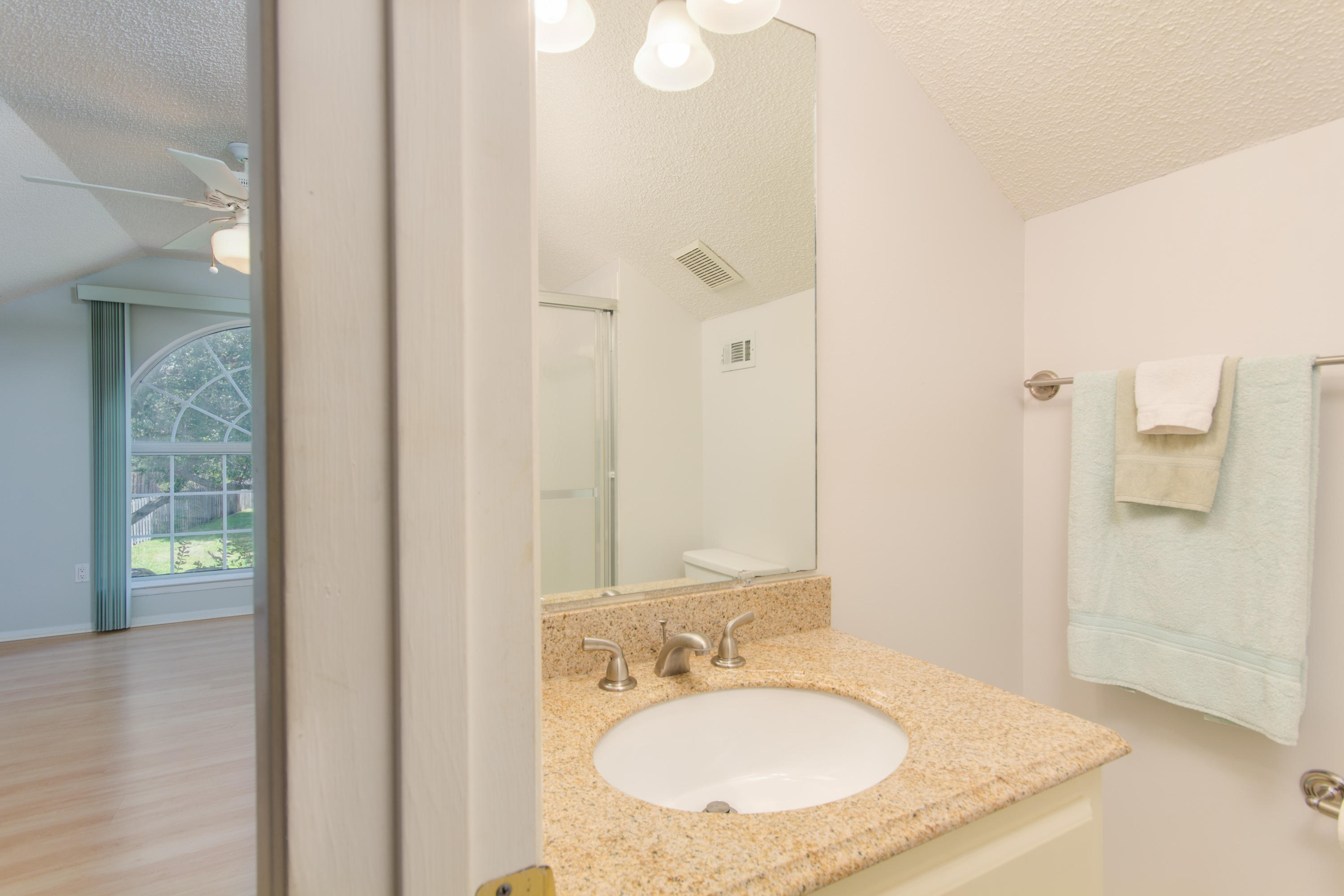 PARKWOOD LANE BLUEWATER BAY - Residential