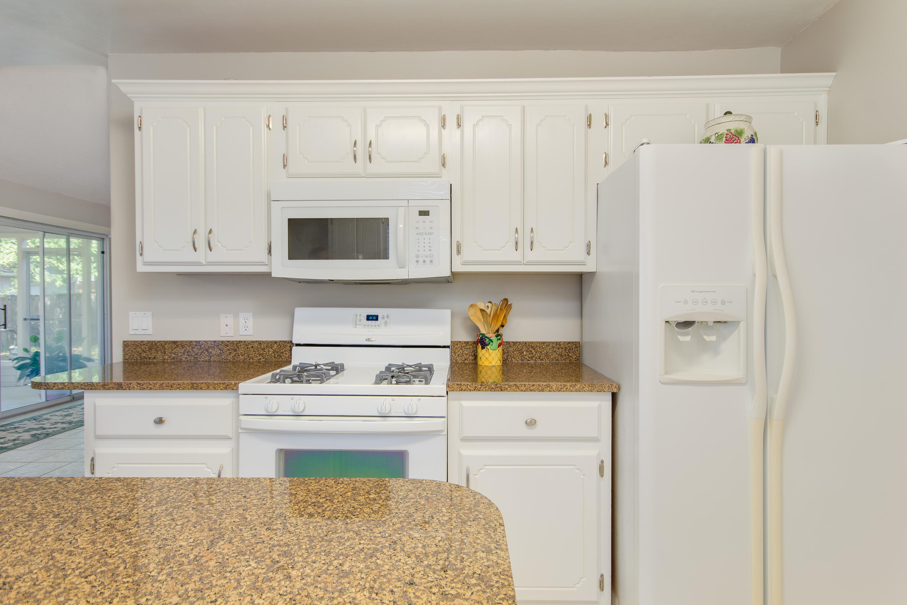 PARKWOOD LANE BLUEWATER BAY - Residential