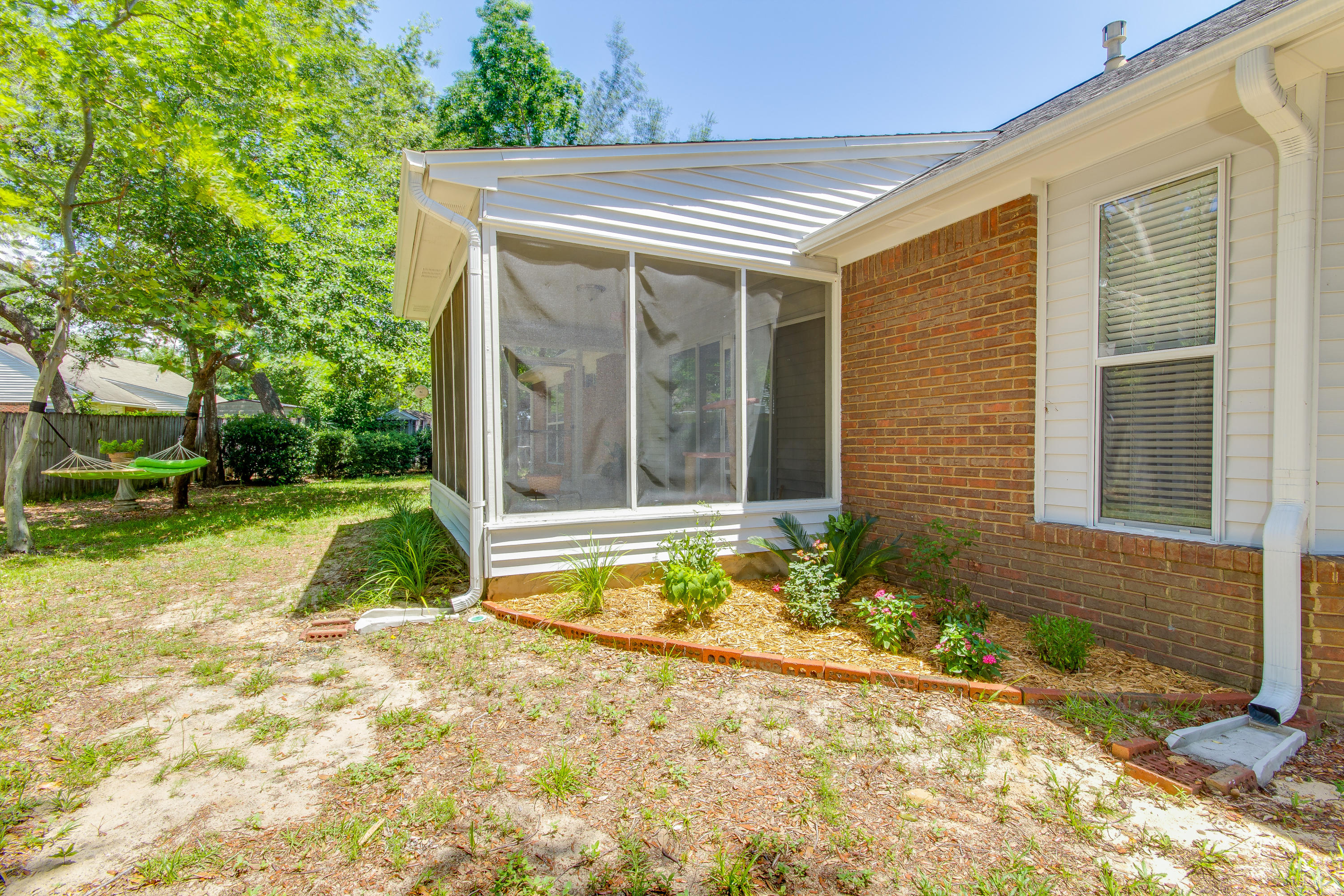 PARKWOOD LANE BLUEWATER BAY - Residential