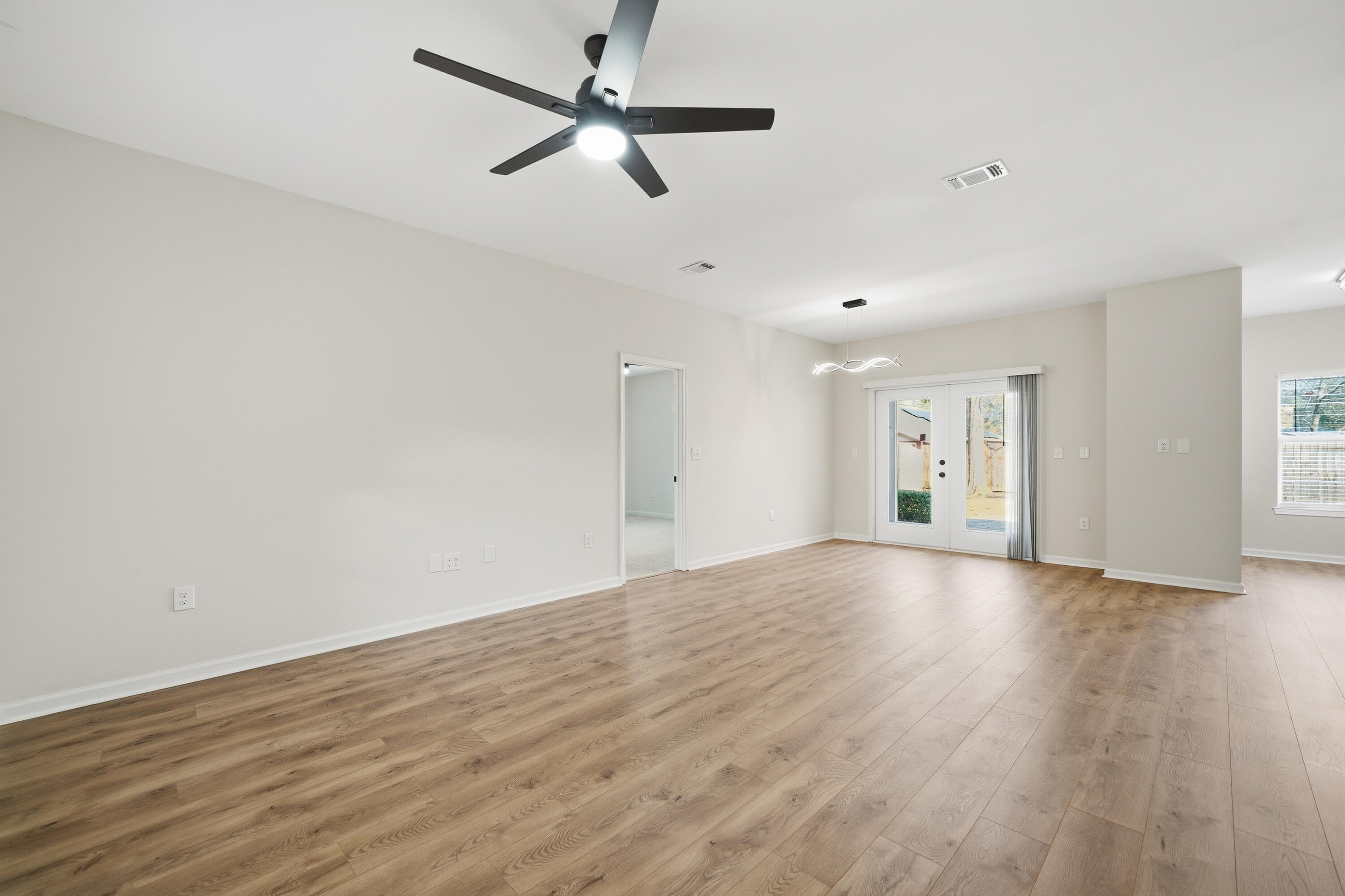 QUIET OAKS S/D - Residential