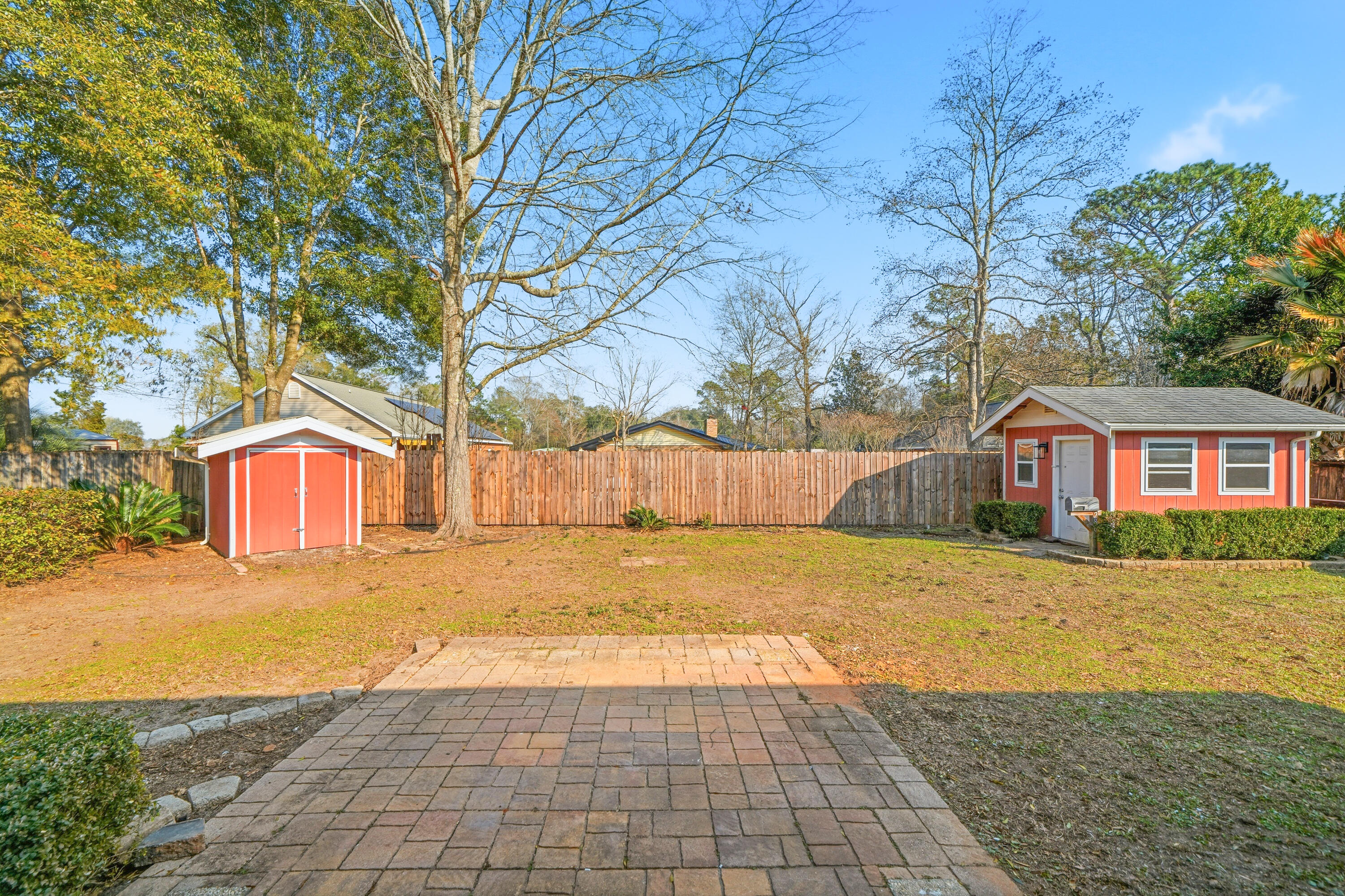 QUIET OAKS S/D - Residential