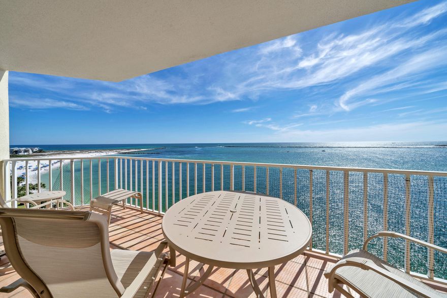 Top Floor - Penthouse Unit with Boat Slip and Covered Garage.  This one also has 4 baths unlike most others.