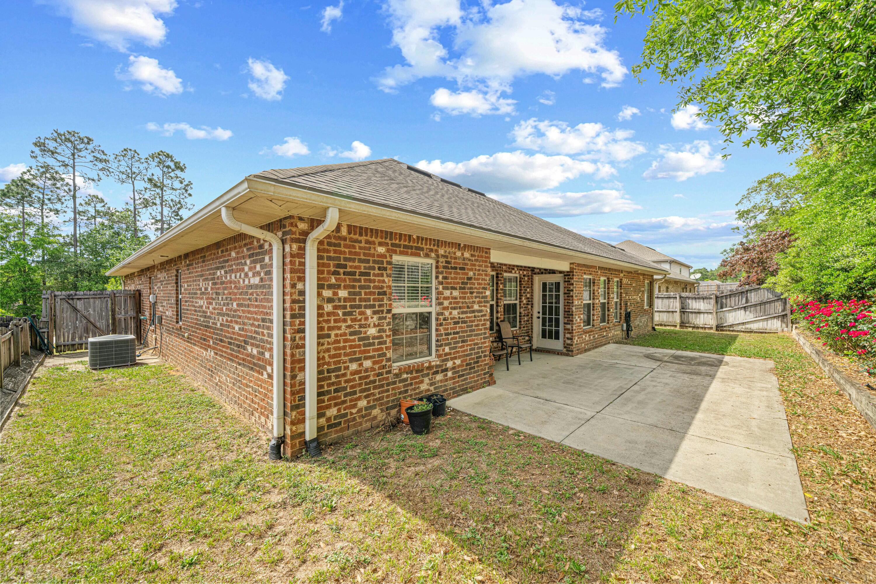 DUGGAN POND ESTATES - Residential