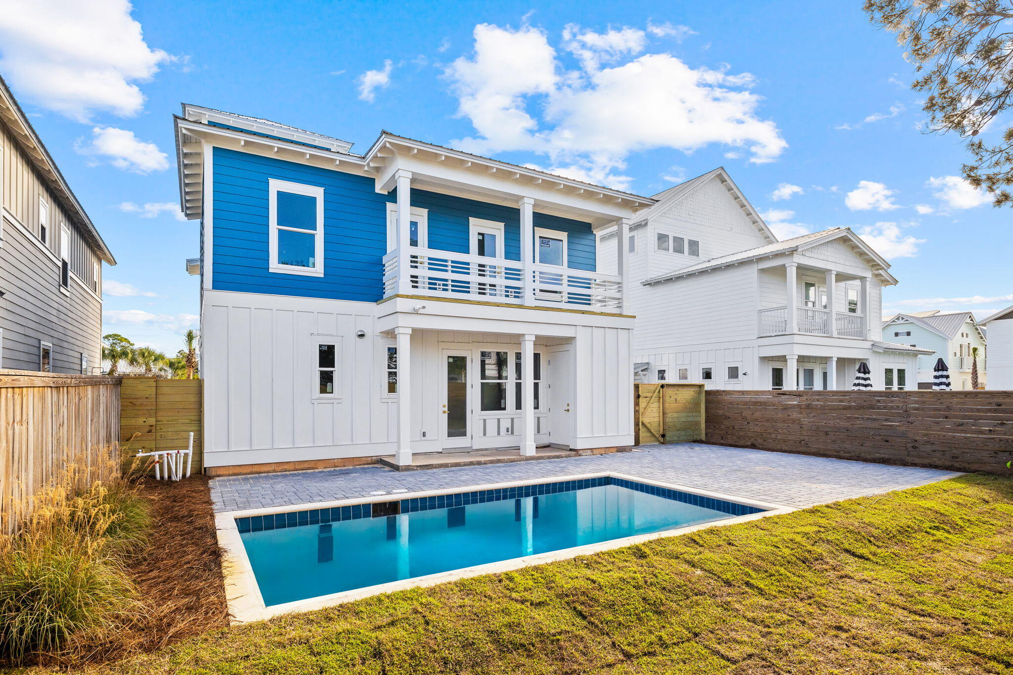 FRANGISTA BEACH 2ND ADDN - Residential