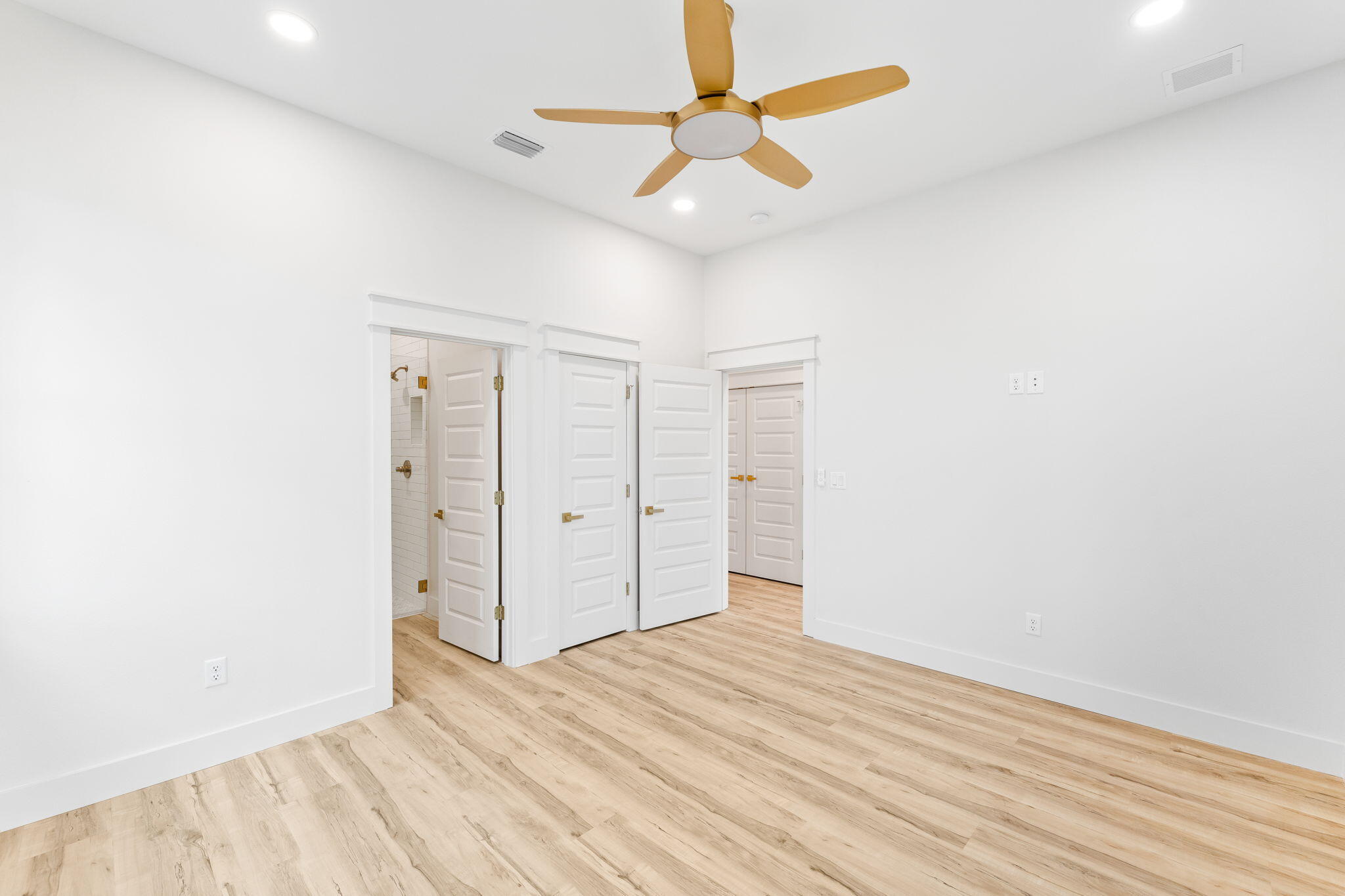 FRANGISTA BEACH 2ND ADDN - Residential