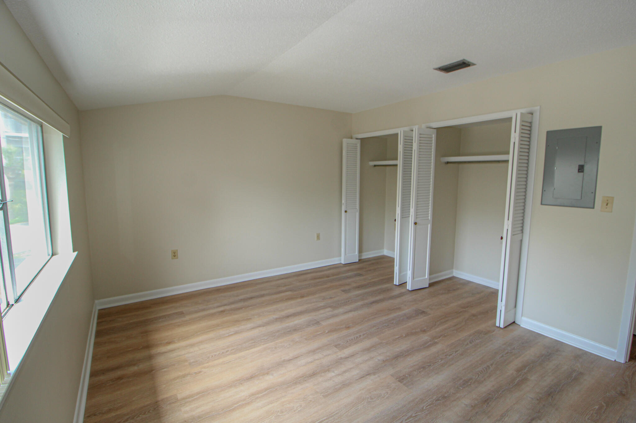 CHATEAU LA MER CONDO - Residential