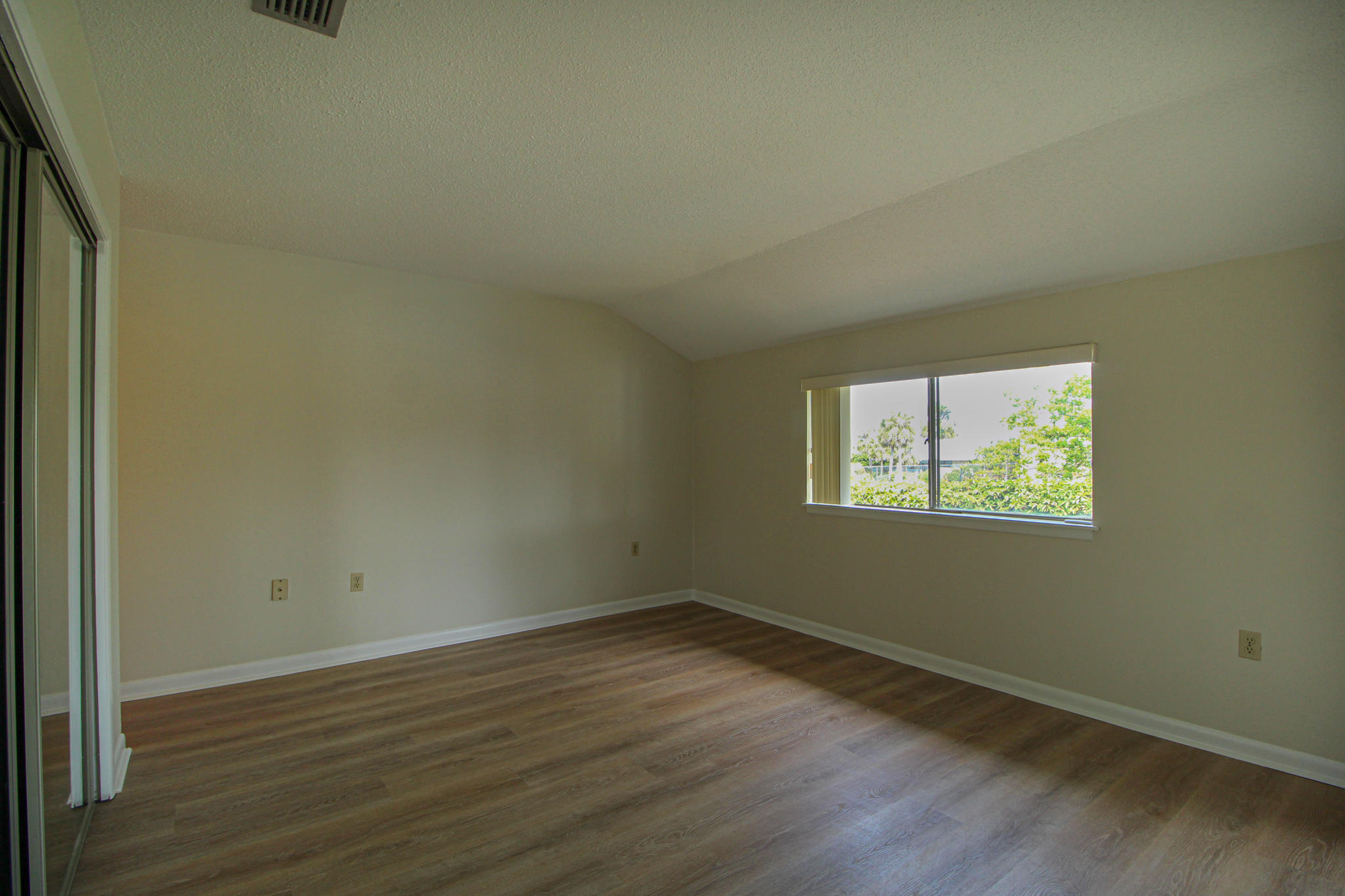 CHATEAU LA MER CONDO - Residential