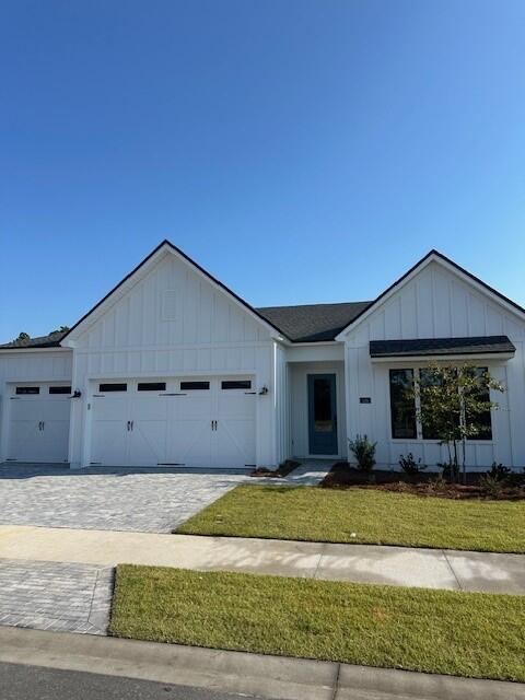 Sandy floor plan, Farmhouse front elevation. Under contract 11/04/2024.