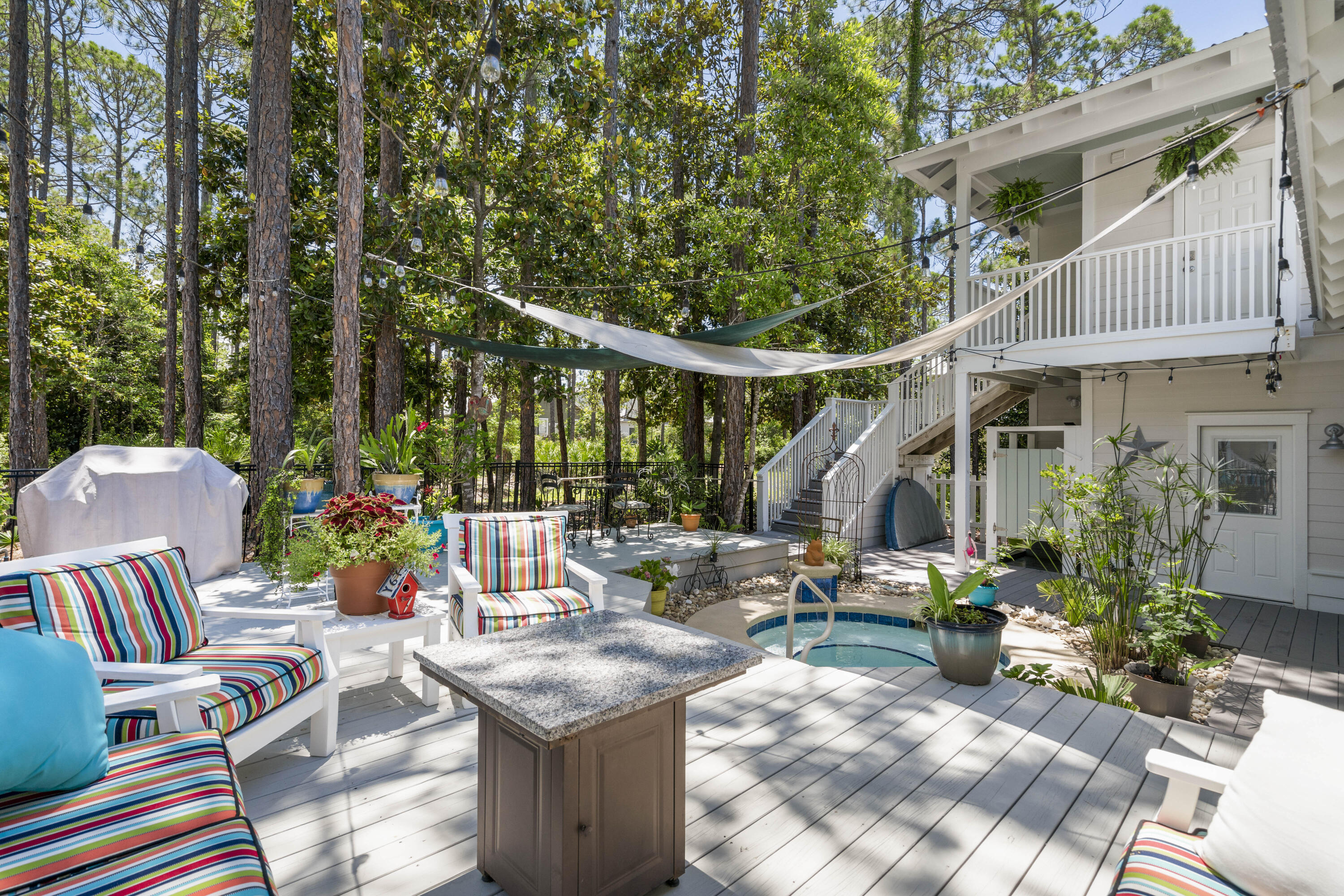 GROVE BY THE SEA - Residential