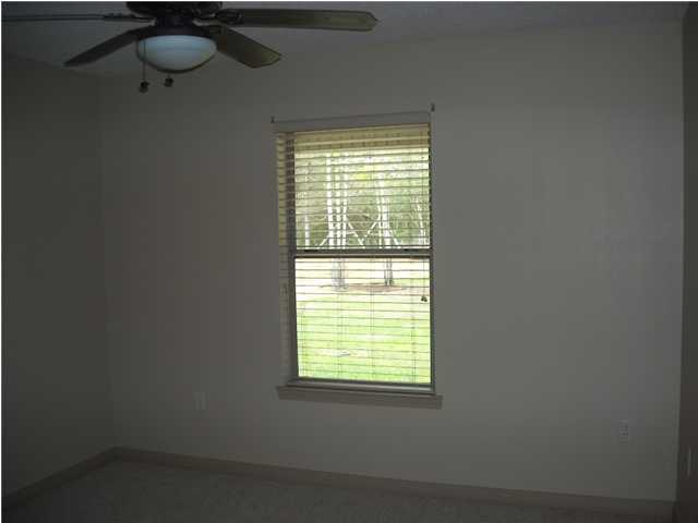 SPRING HOLLOW ESTATES - Residential Lease