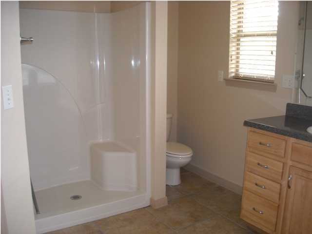 SPRING HOLLOW ESTATES - Residential Lease