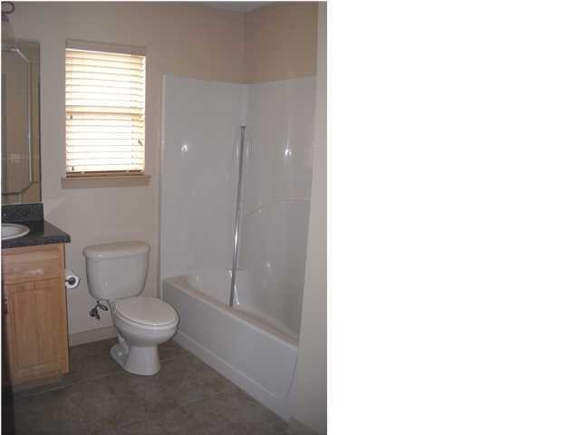 SPRING HOLLOW ESTATES - Residential Lease