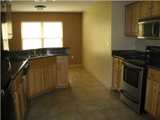 SPRING HOLLOW ESTATES - Residential Lease