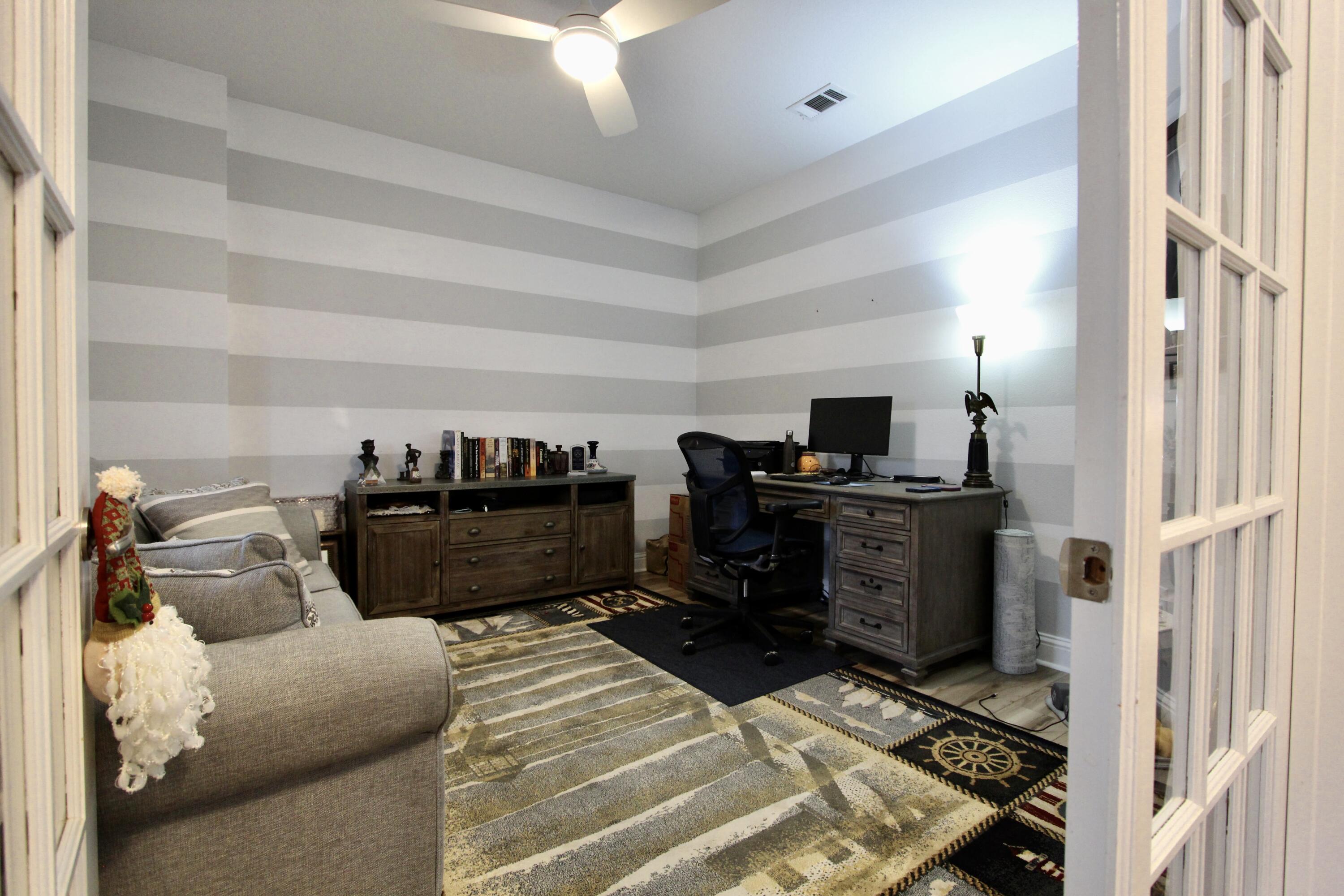 WINDMEADOWS - Residential