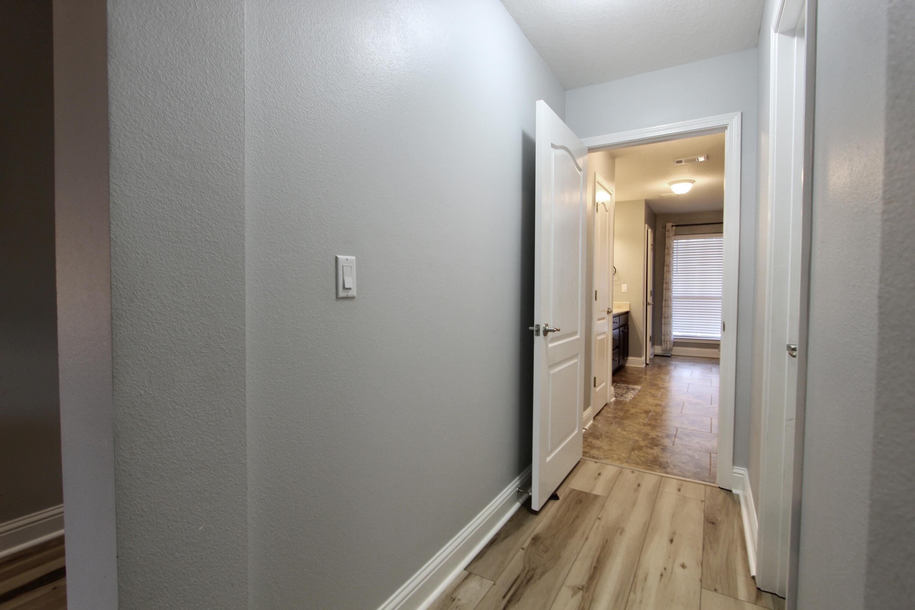 WINDMEADOWS - Residential