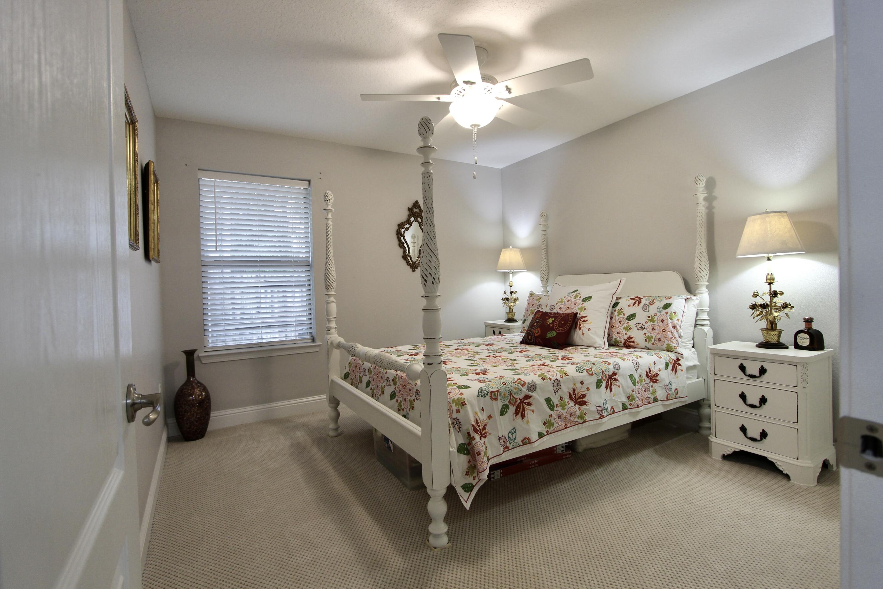 WINDMEADOWS - Residential