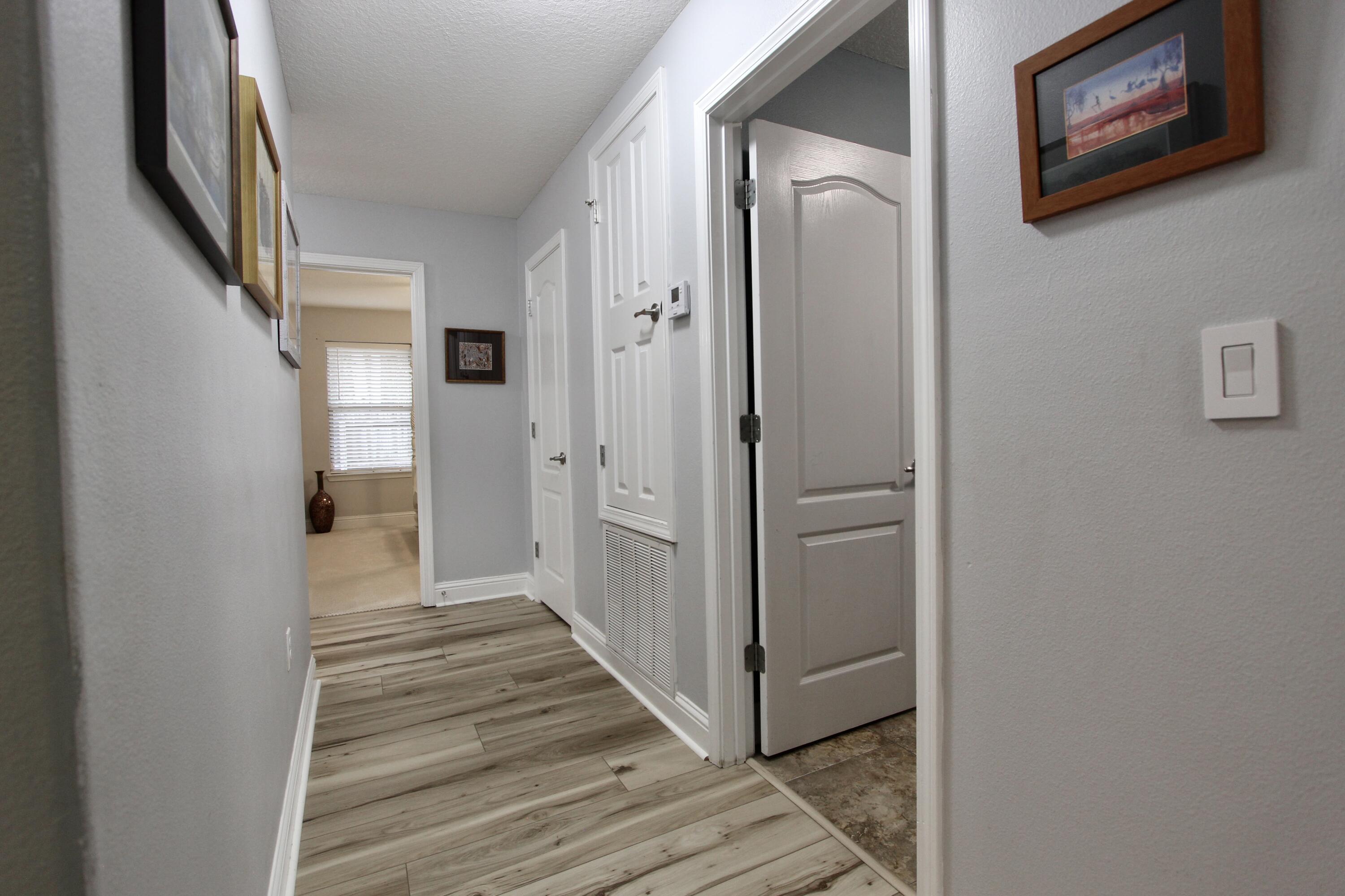 WINDMEADOWS - Residential