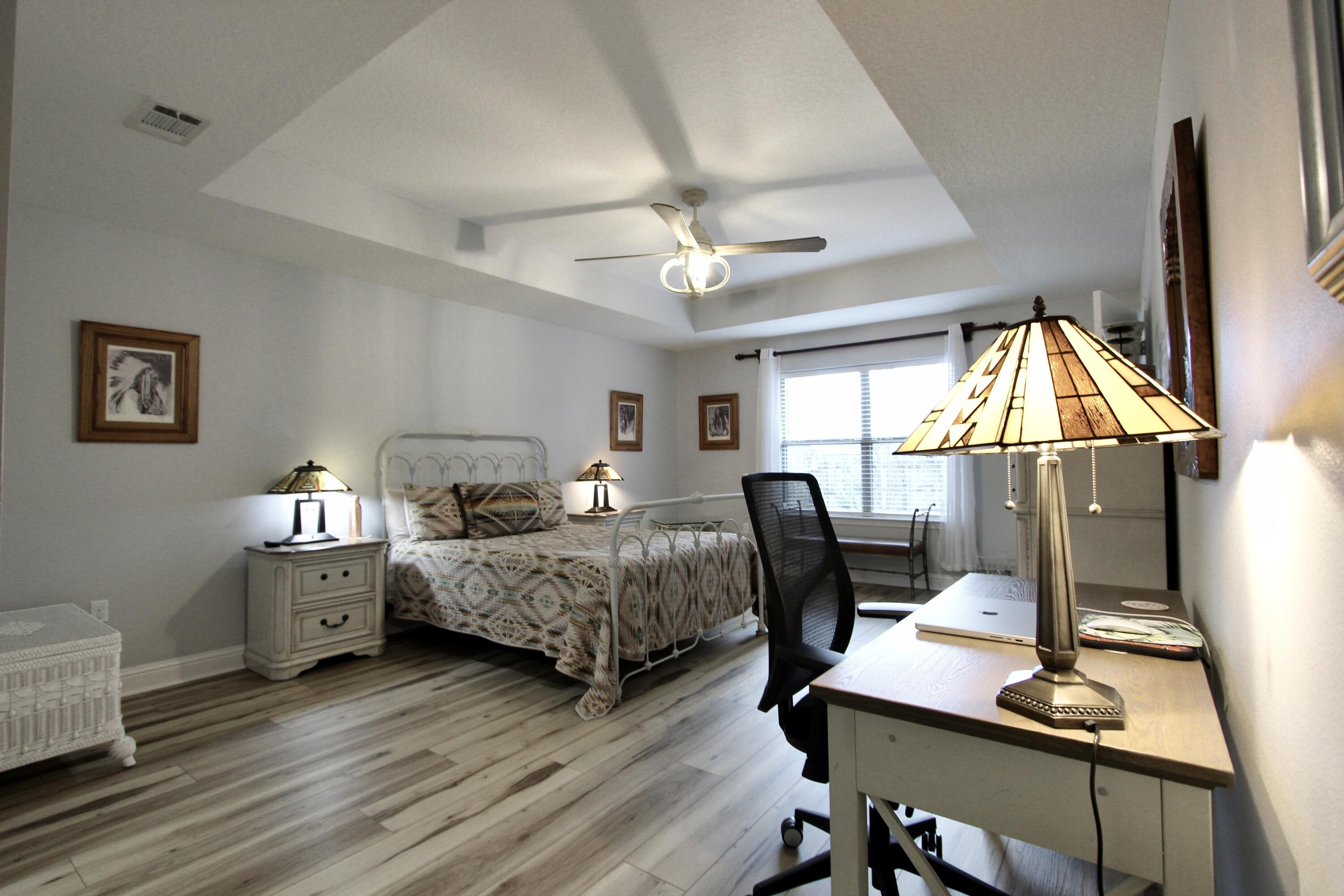 WINDMEADOWS - Residential