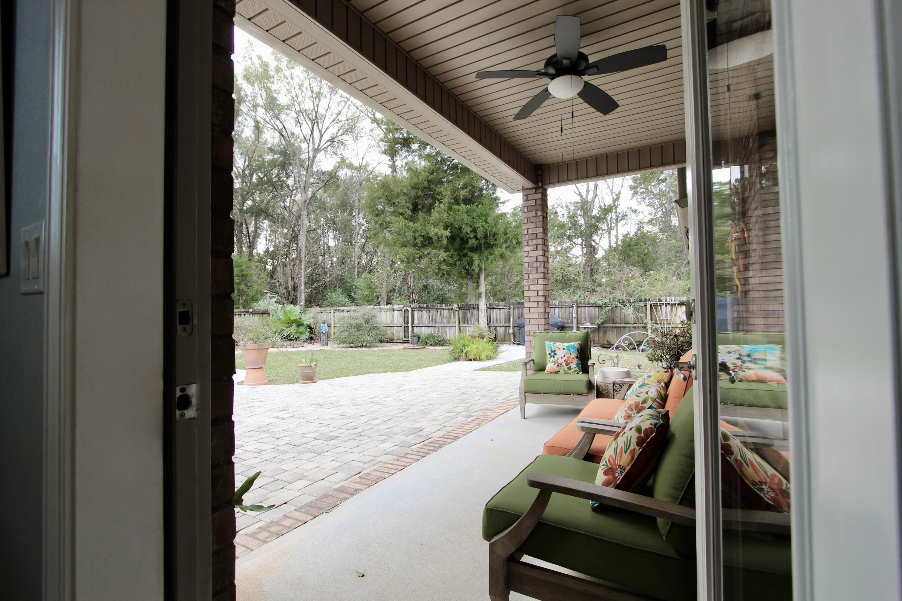 WINDMEADOWS - Residential