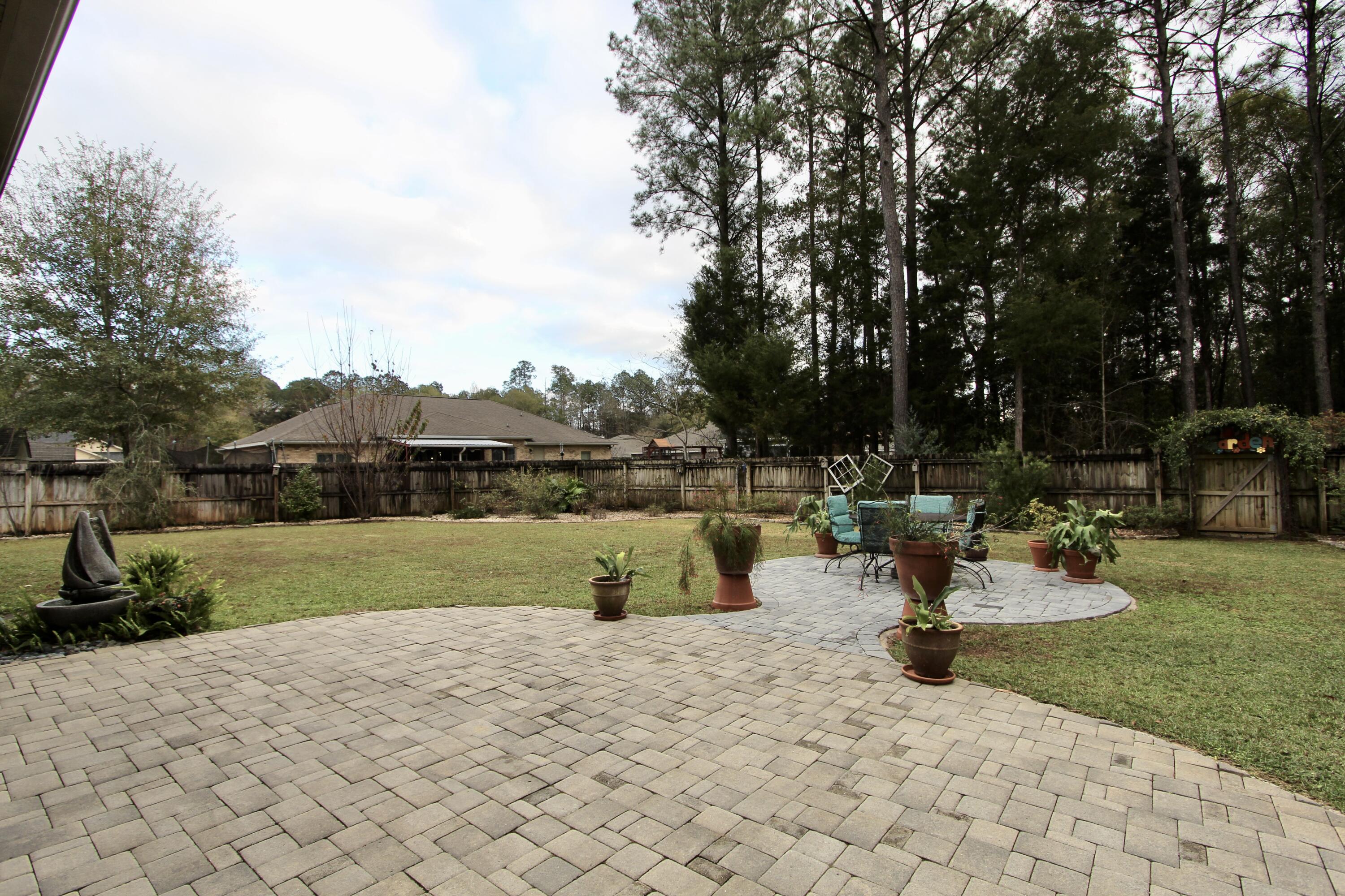 WINDMEADOWS - Residential