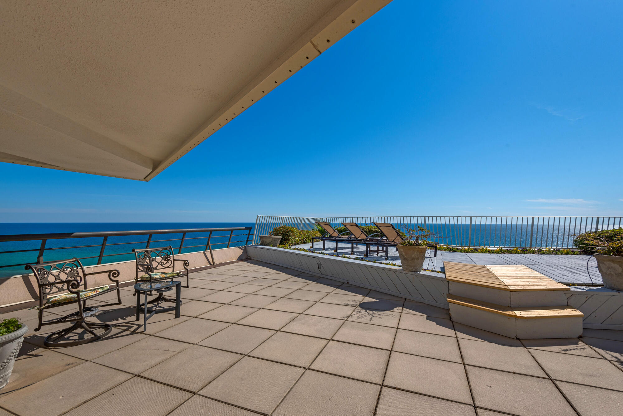 EDGEWATER BEACH CONDO PH 2 - Residential
