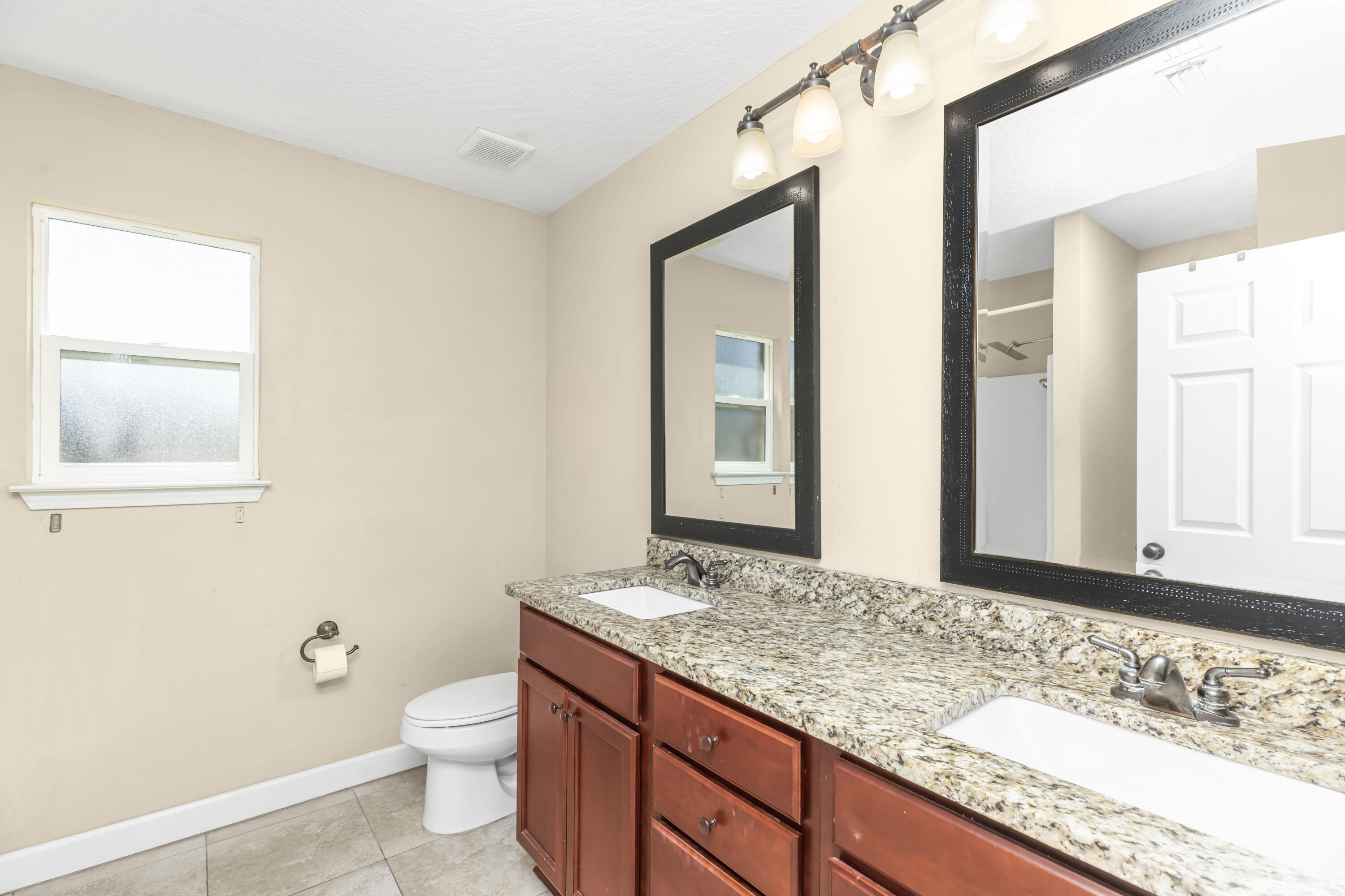 OAKLAND ADDN - Residential Lease