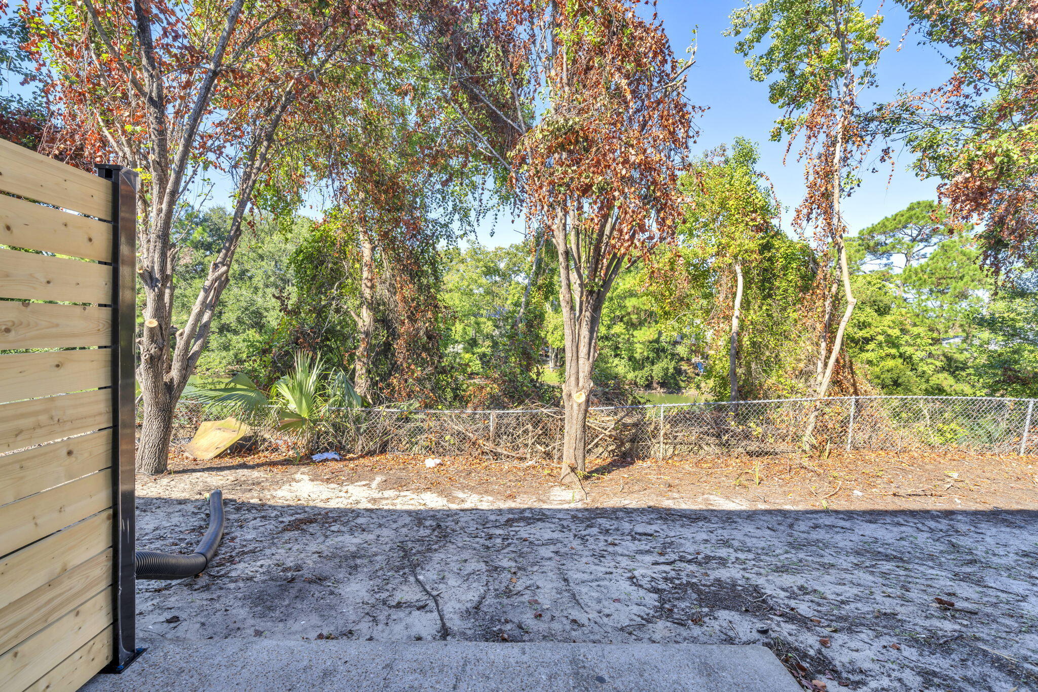 QUAIL LAKE - Residential