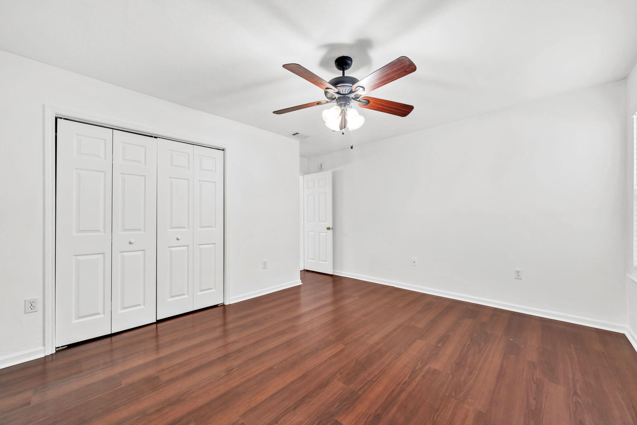 QUAIL LAKE - Residential