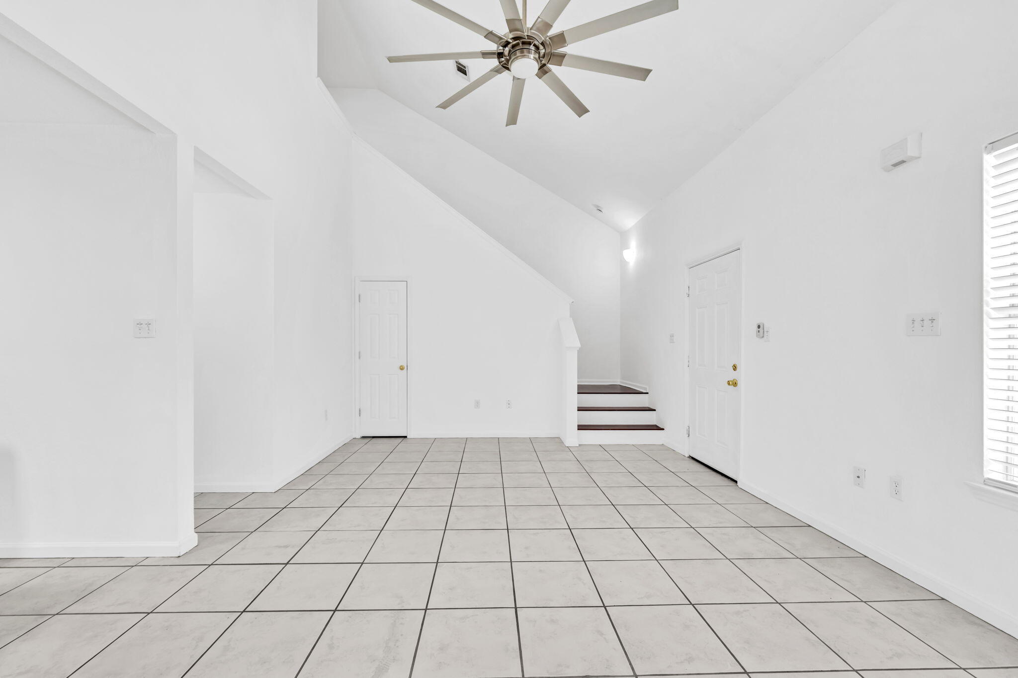 QUAIL LAKE - Residential