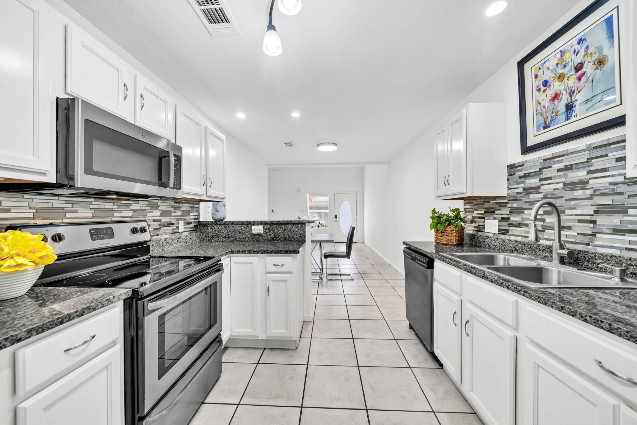 QUAIL LAKE - Residential