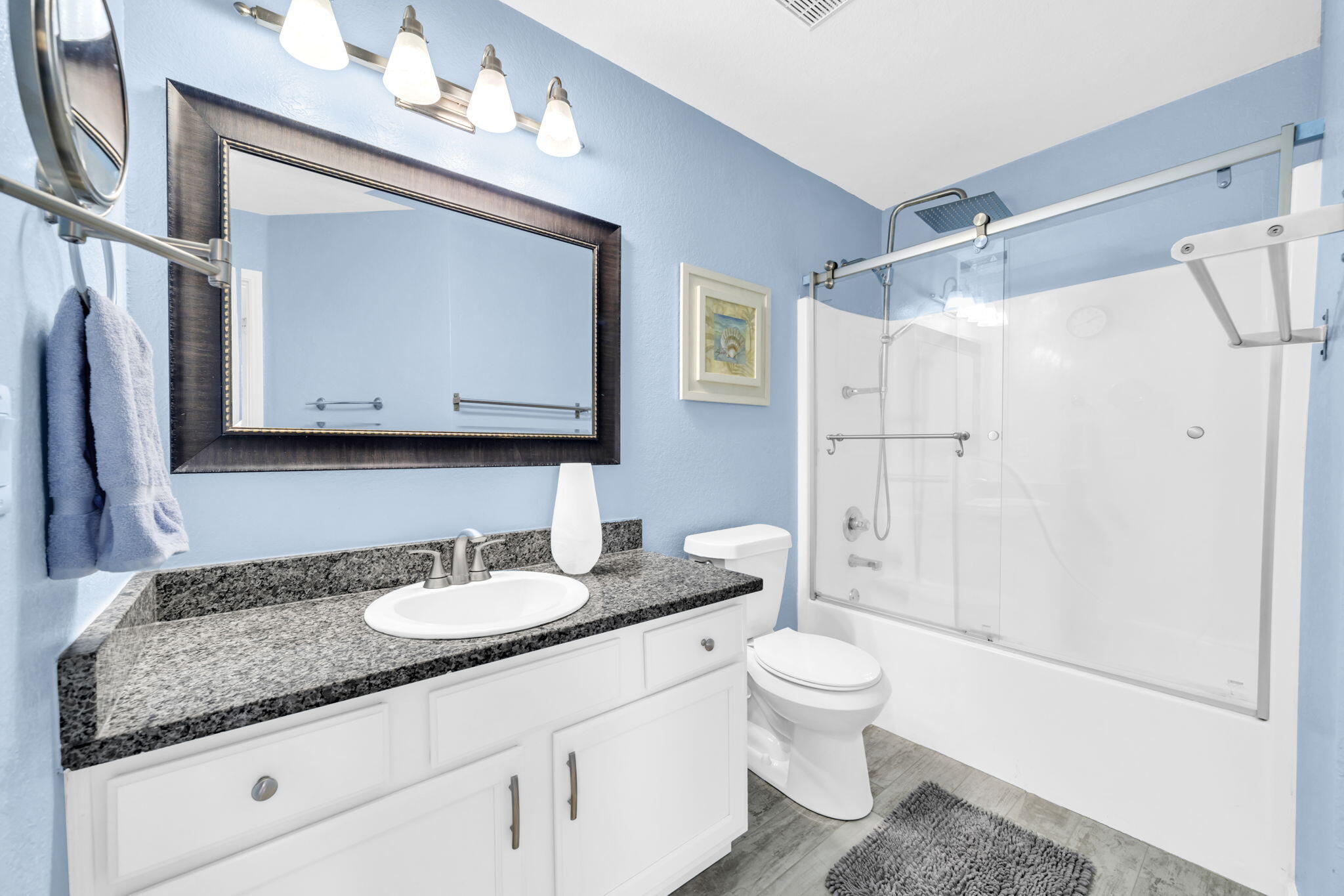 QUAIL LAKE - Residential