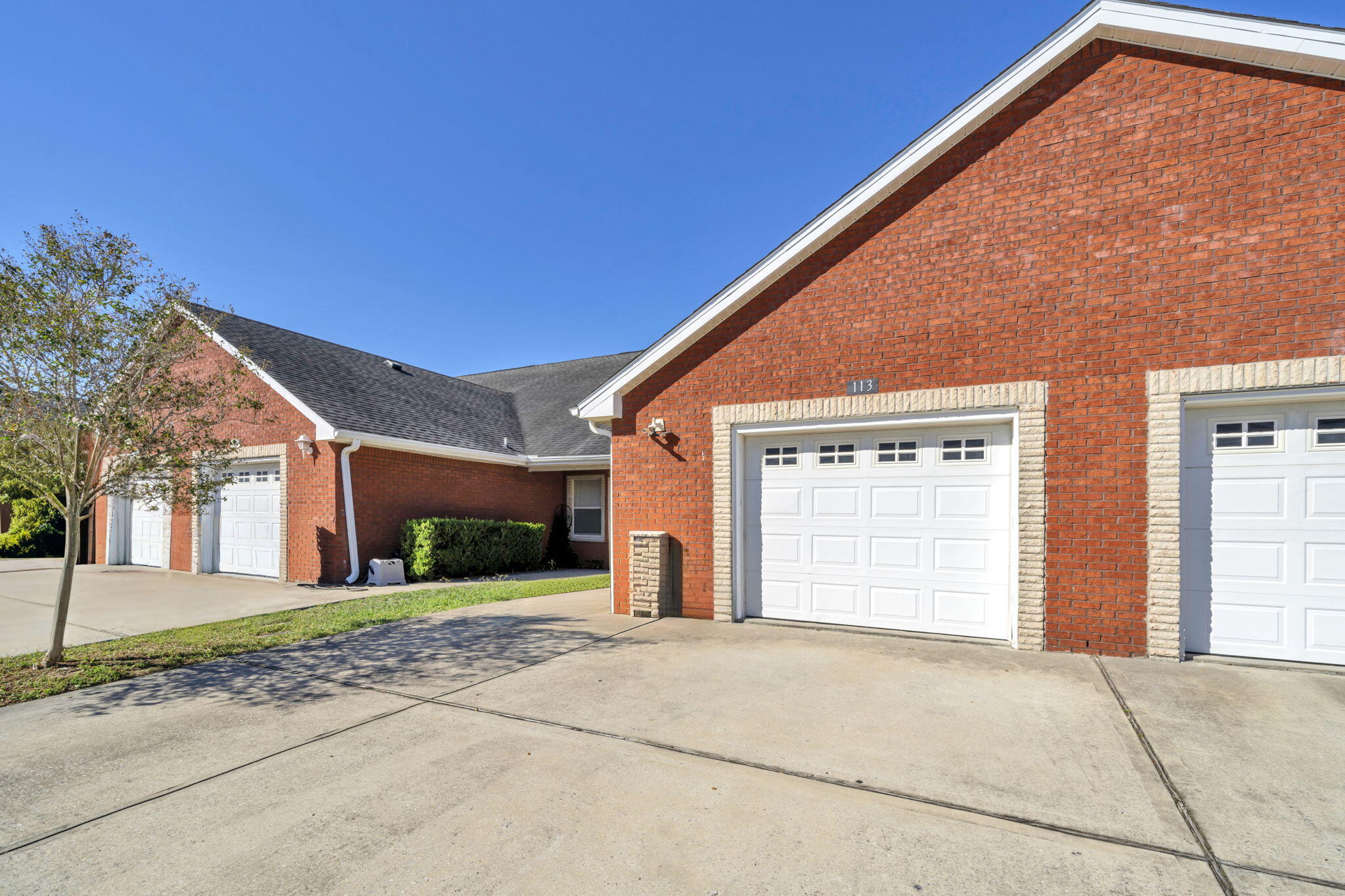 QUAIL LAKE - Residential