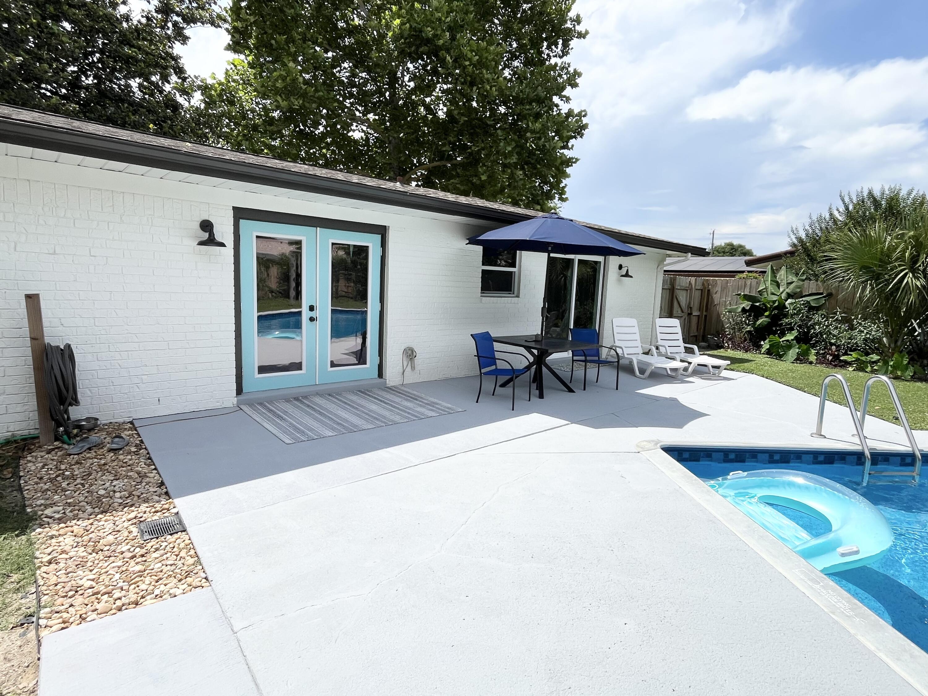 Country Club Estates 1ST Add Kenwood - Residential